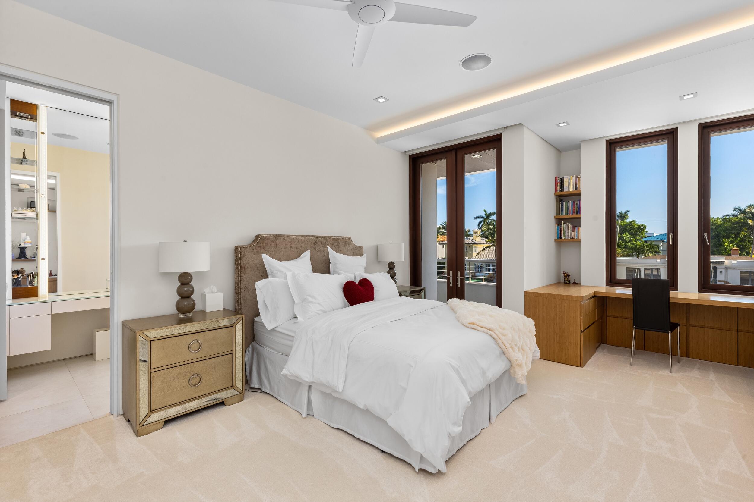 10 Pelican, Fort Lauderdale FL 33301