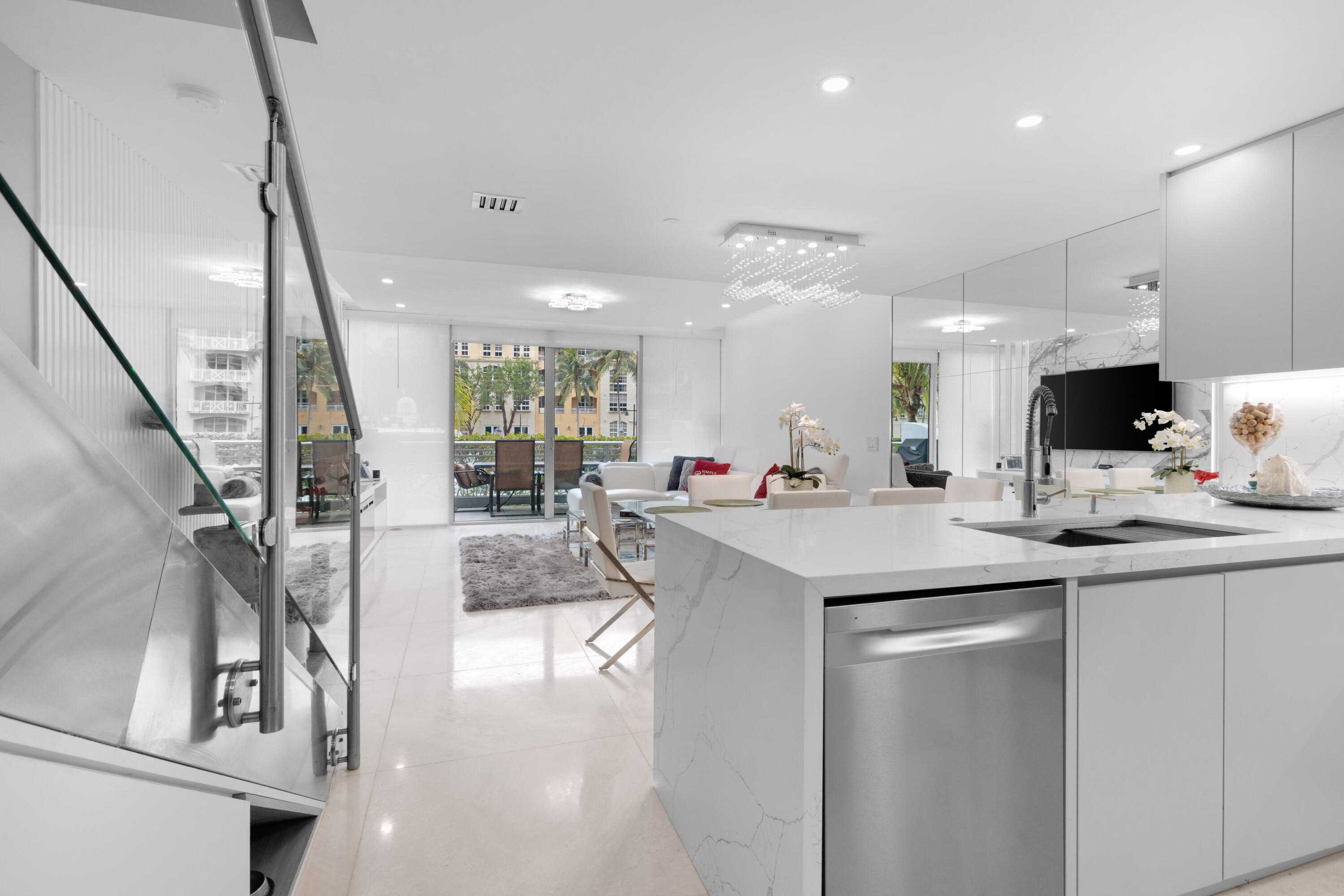 2950 NE 188th #122, Aventura FL 33180