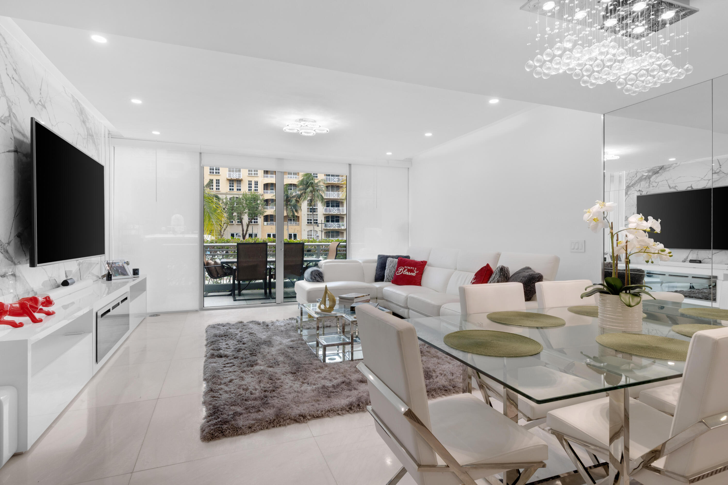 2950 NE 188th #122, Aventura FL 33180