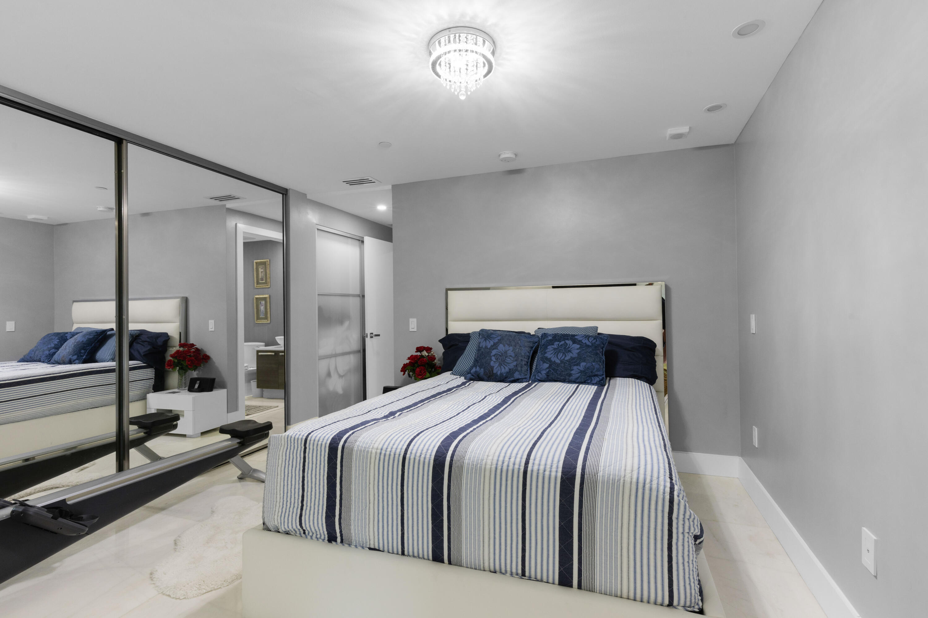 2950 NE 188th #122, Aventura FL 33180