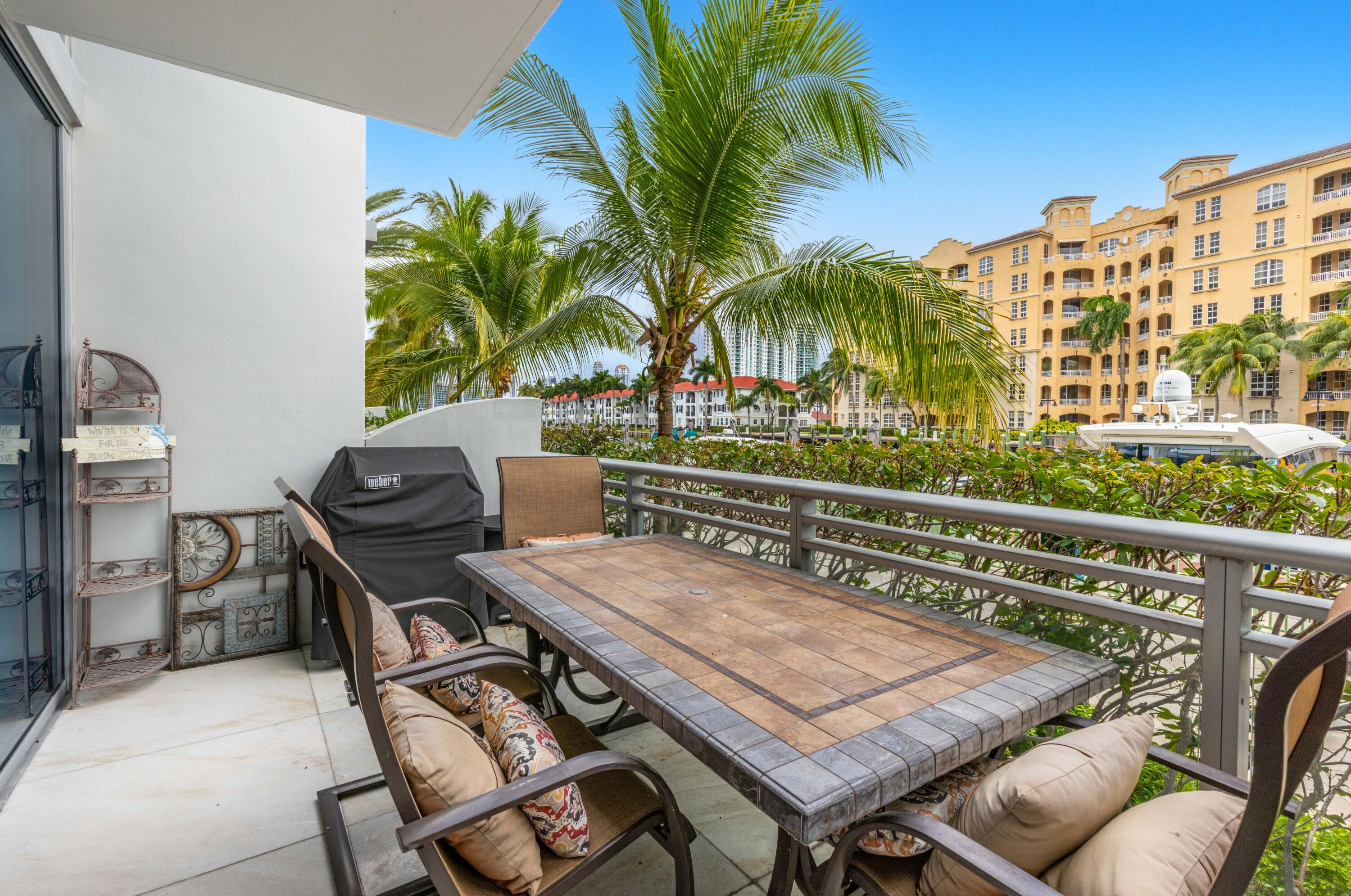 2950 NE 188th #122, Aventura FL 33180