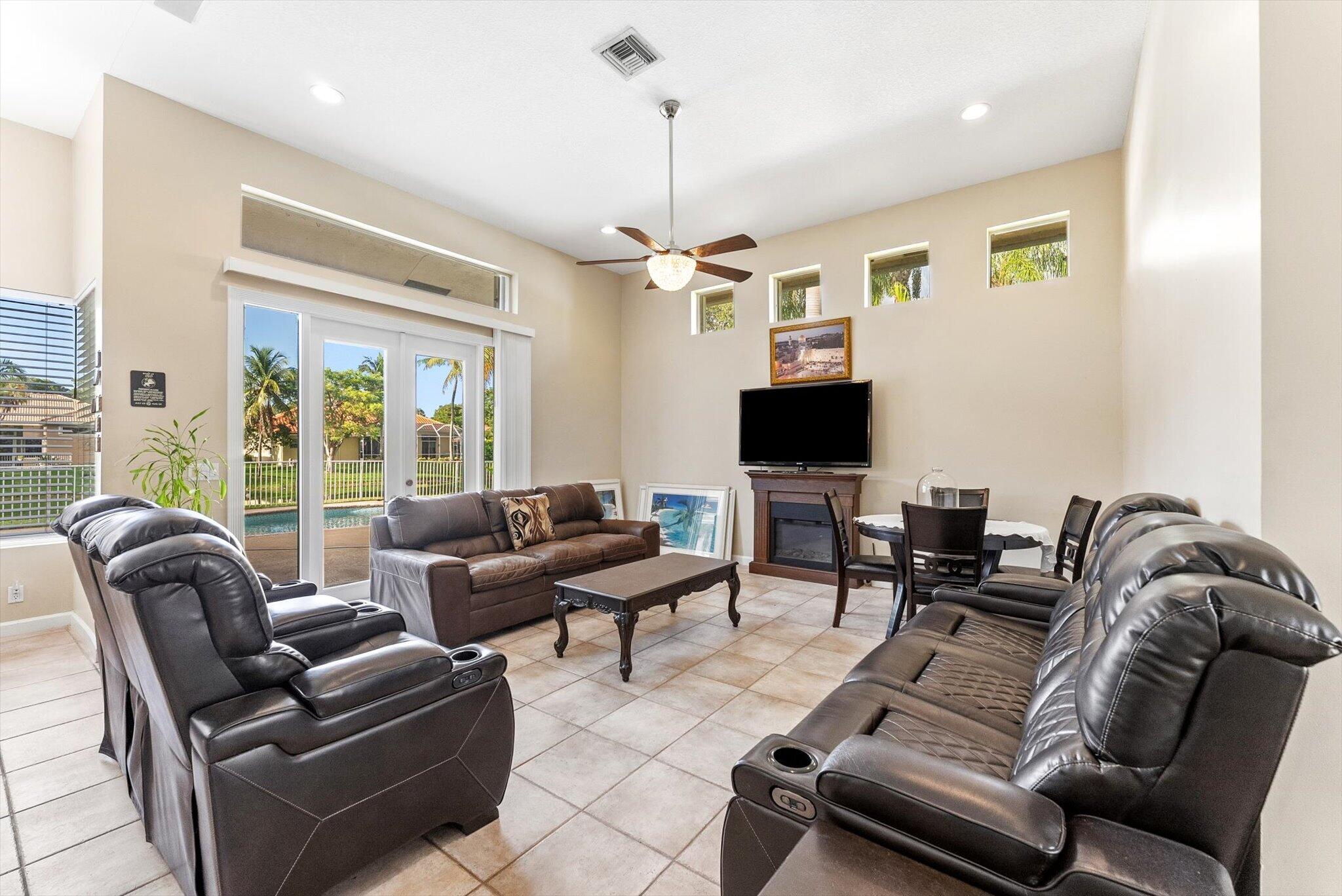 11987 NW 9TH, Coral Springs FL 33071