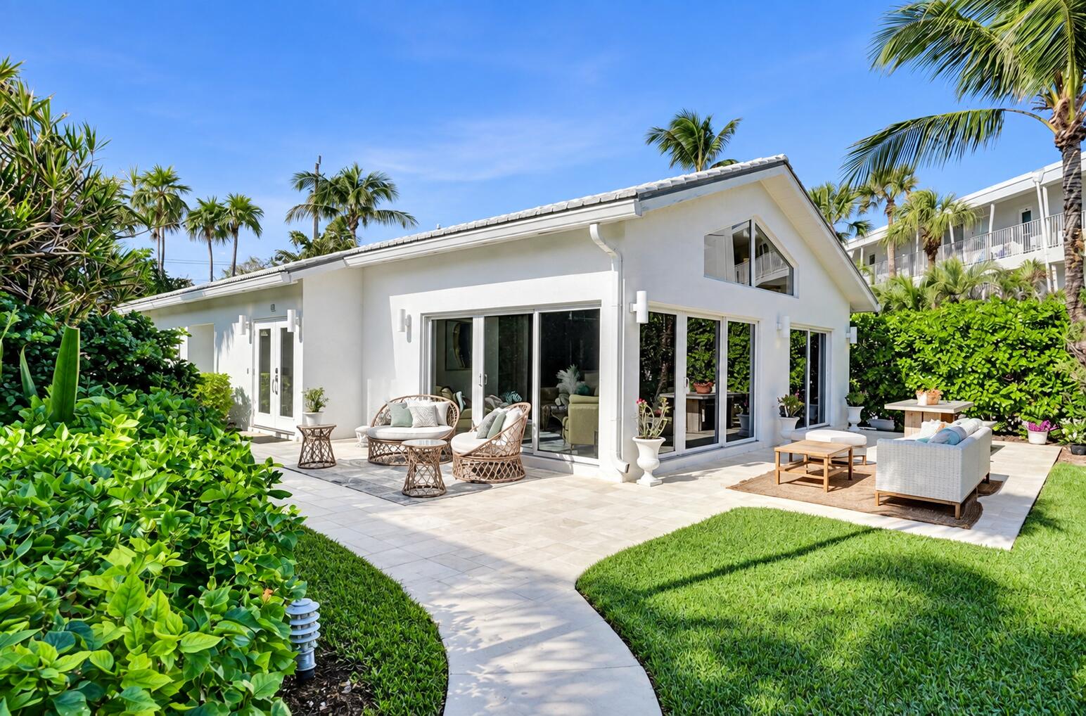 1212 Hillsboro Mile #Villa 14, Hillsboro Beach FL 33062