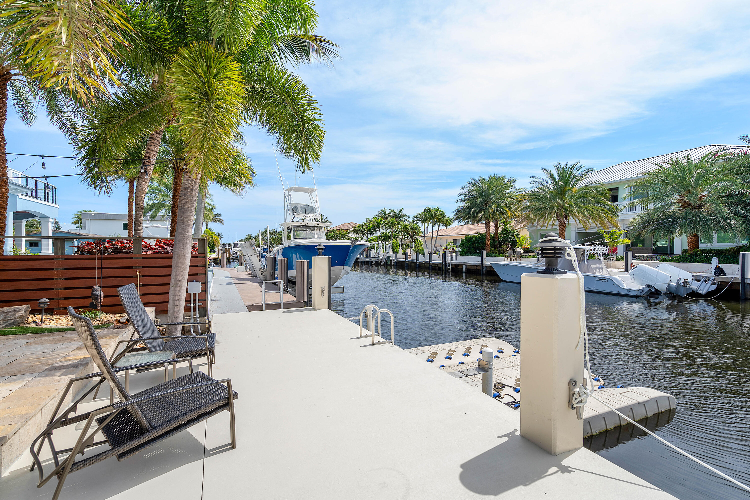 2330 NE 48TH, Lighthouse Point FL 33064