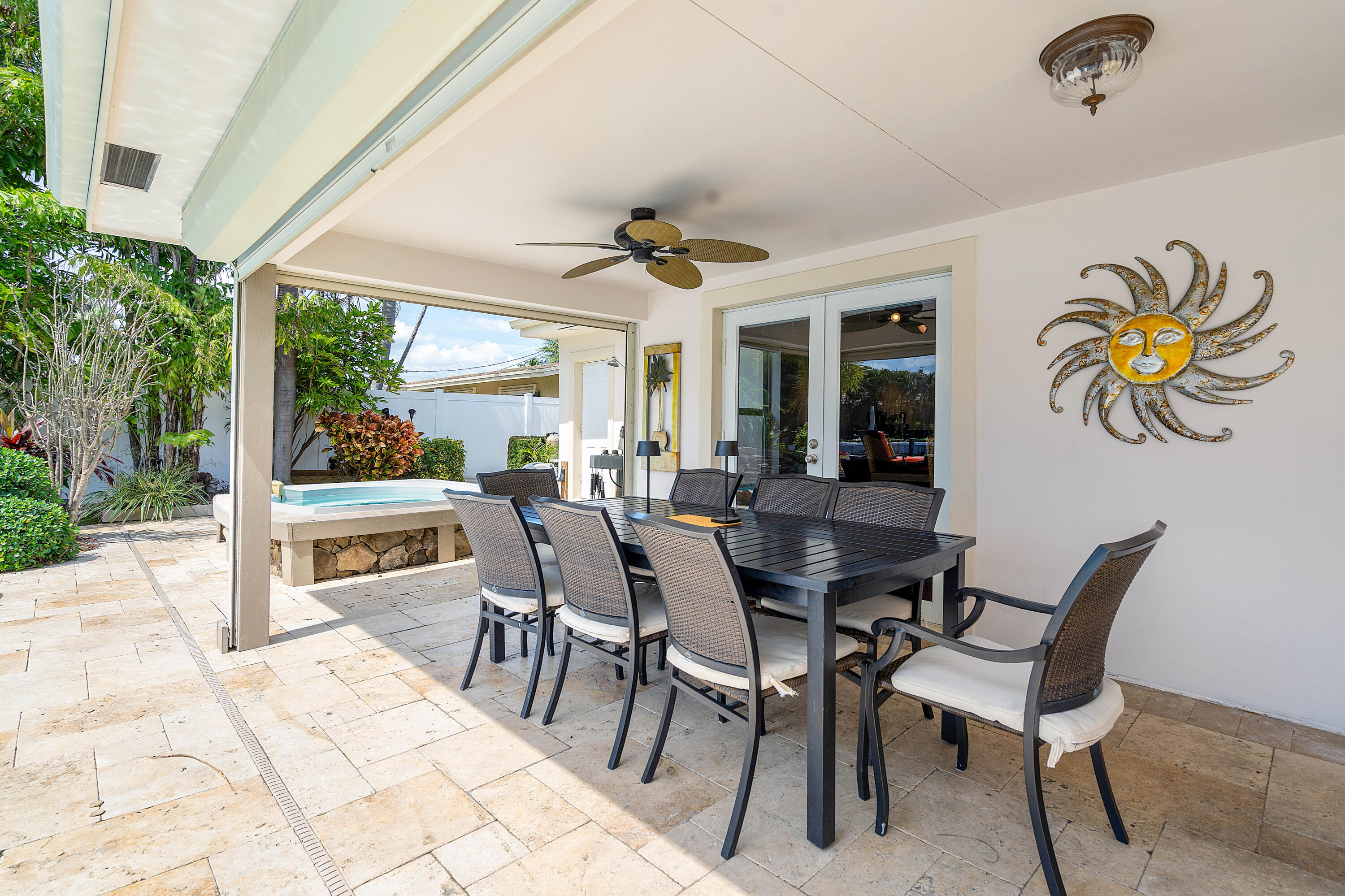 2330 NE 48TH, Lighthouse Point FL 33064