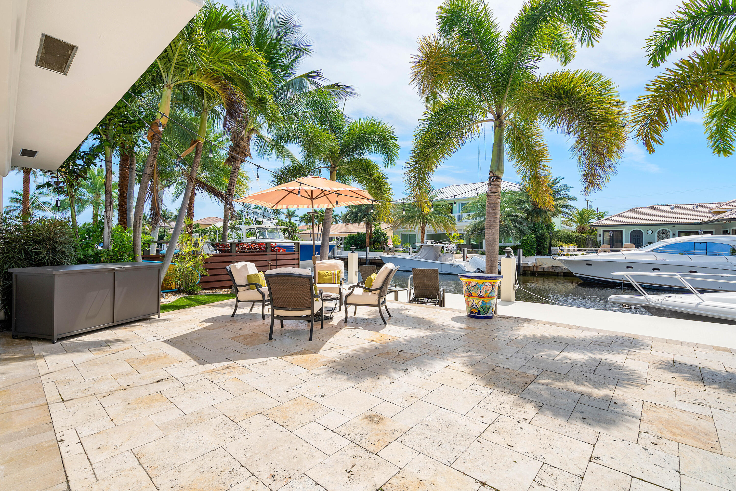 2330 NE 48TH, Lighthouse Point FL 33064