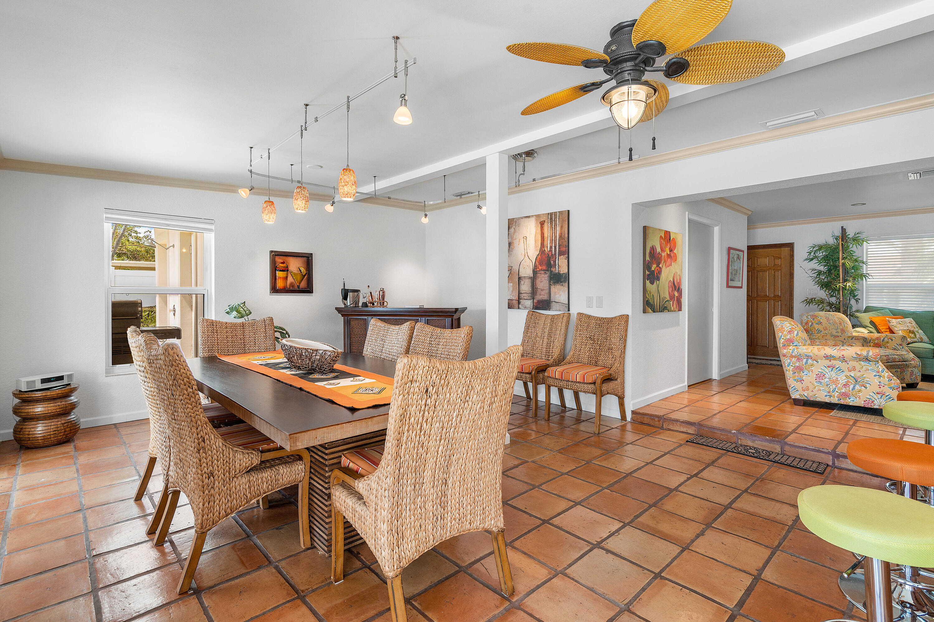 2330 NE 48TH, Lighthouse Point FL 33064