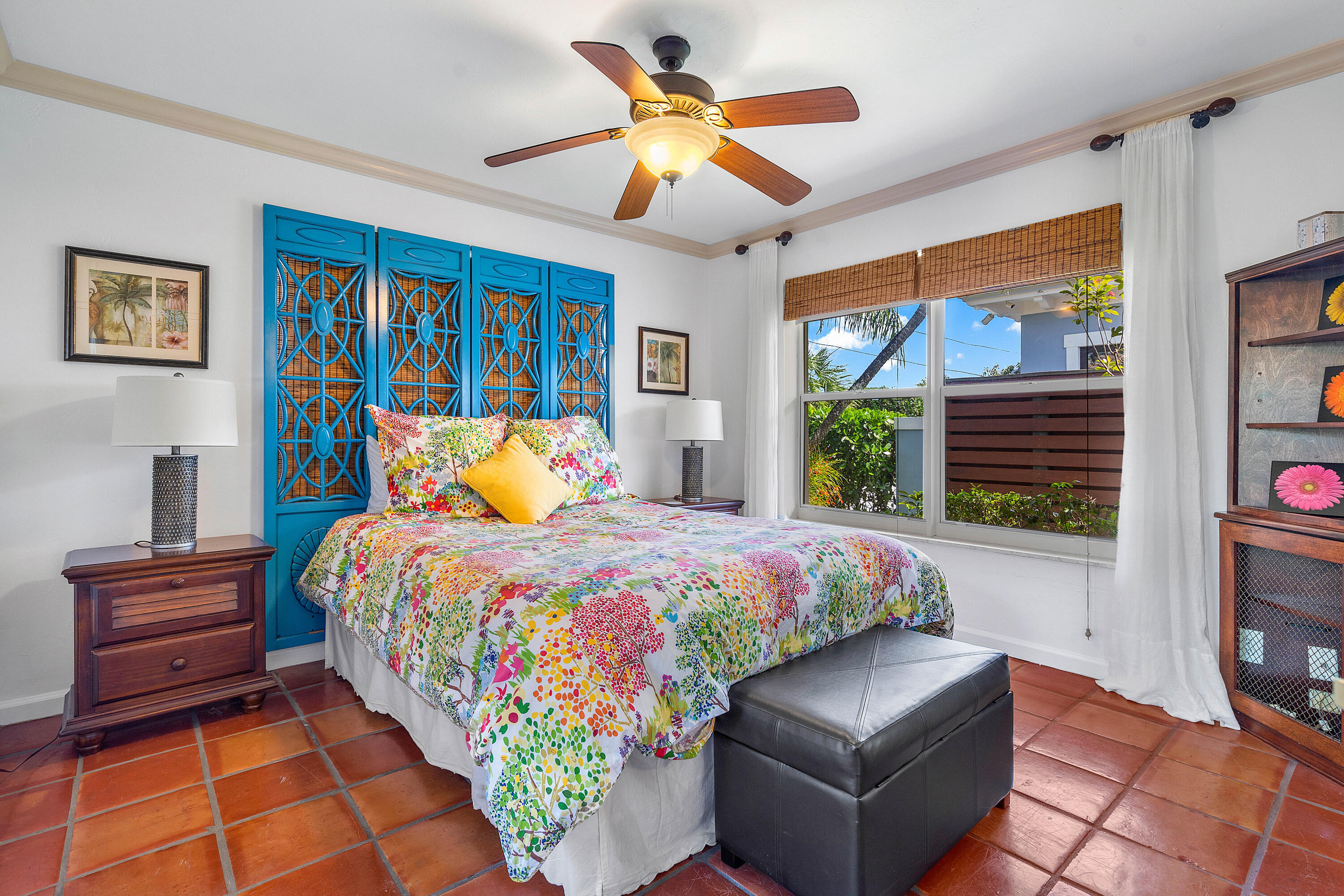 2330 NE 48TH, Lighthouse Point FL 33064