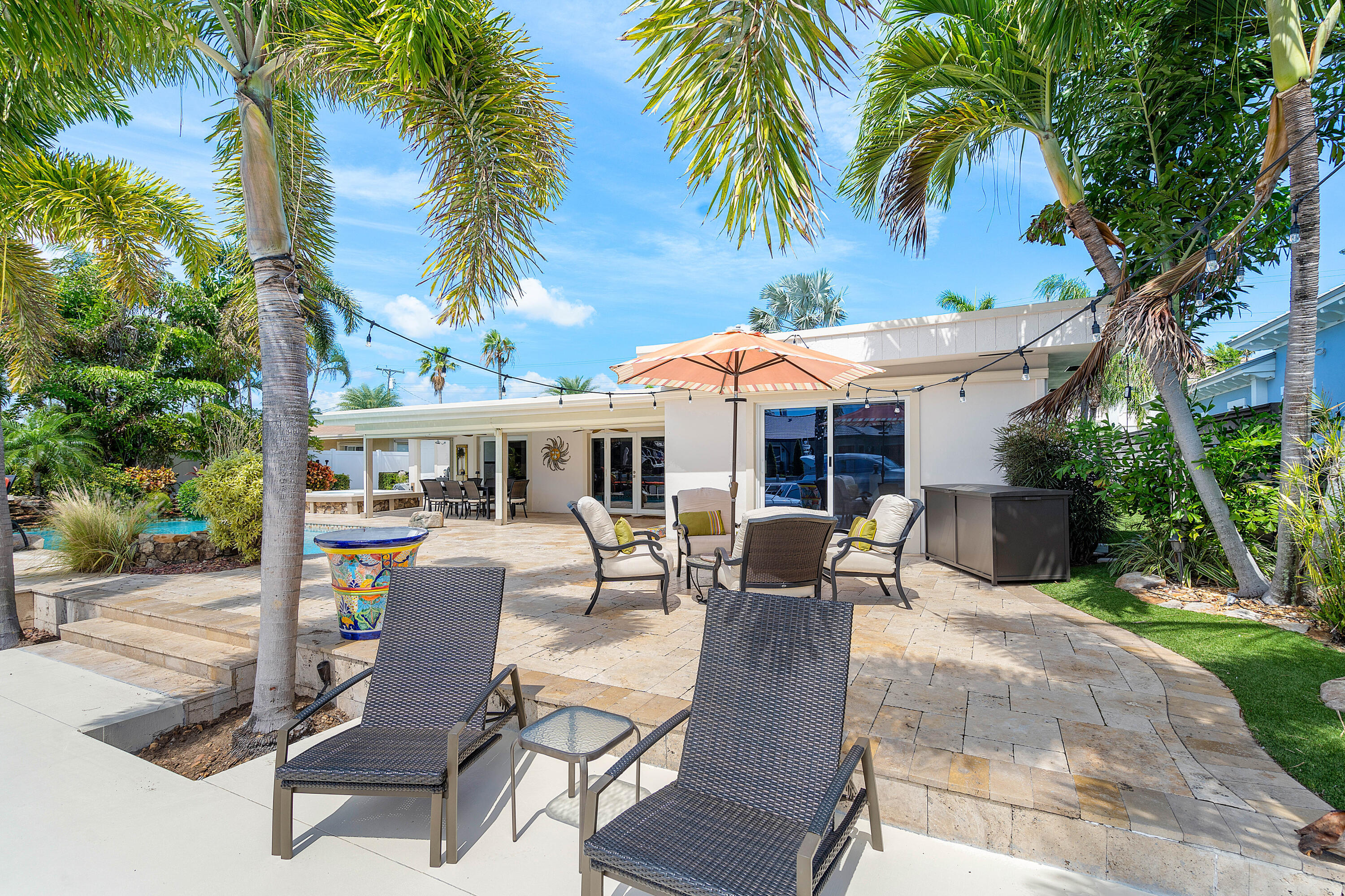2330 NE 48TH, Lighthouse Point FL 33064