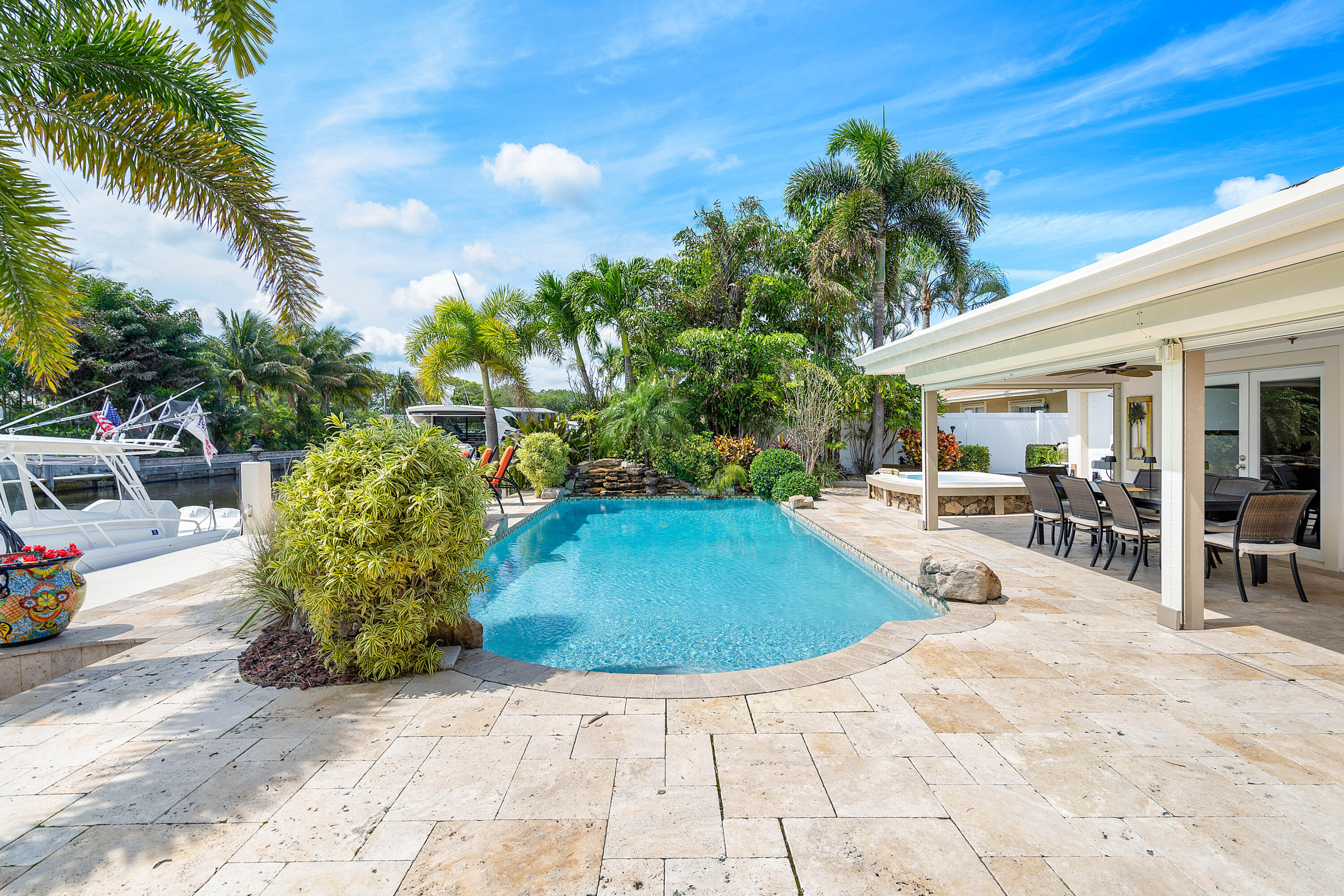 2330 NE 48TH, Lighthouse Point FL 33064