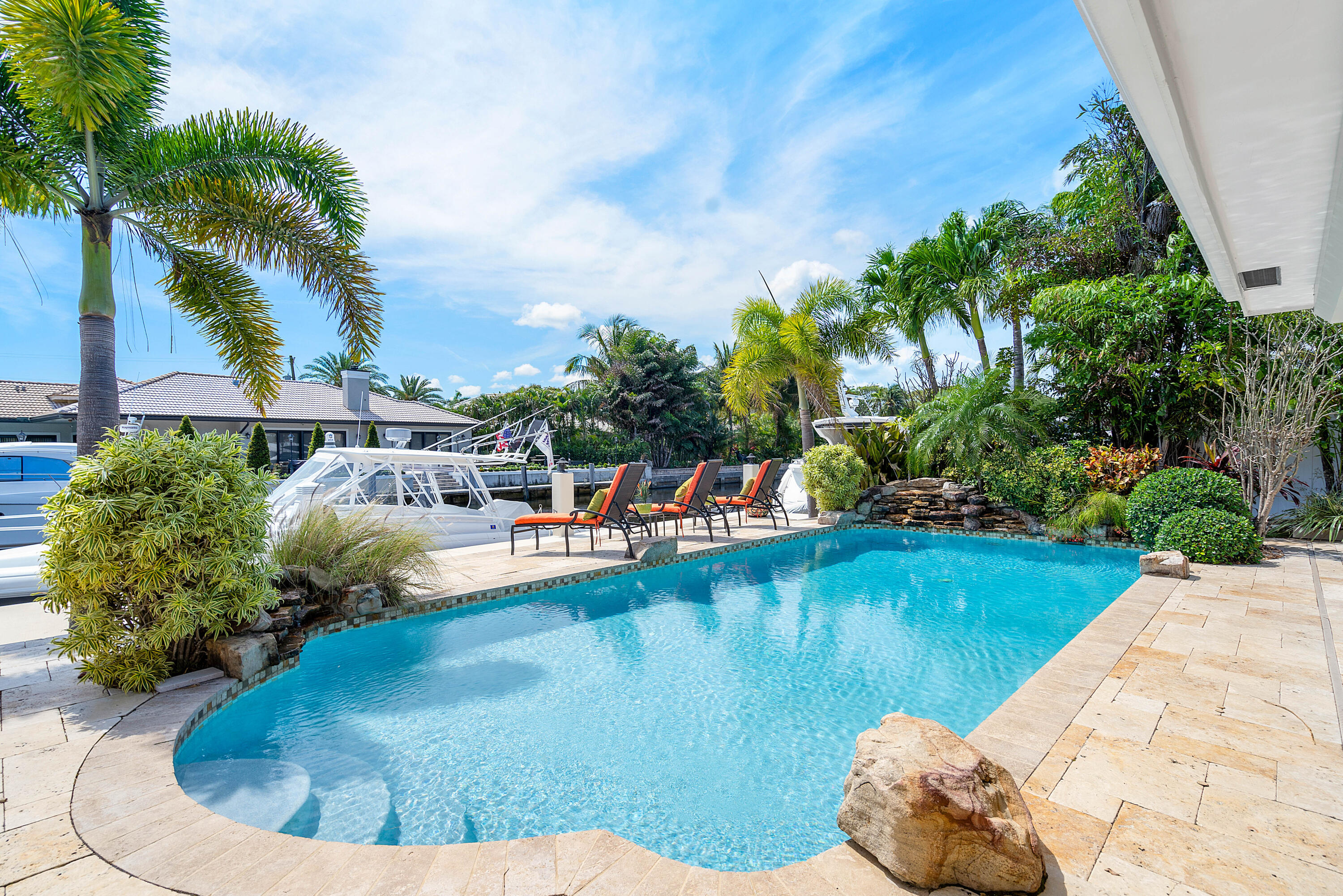 2330 NE 48TH, Lighthouse Point FL 33064