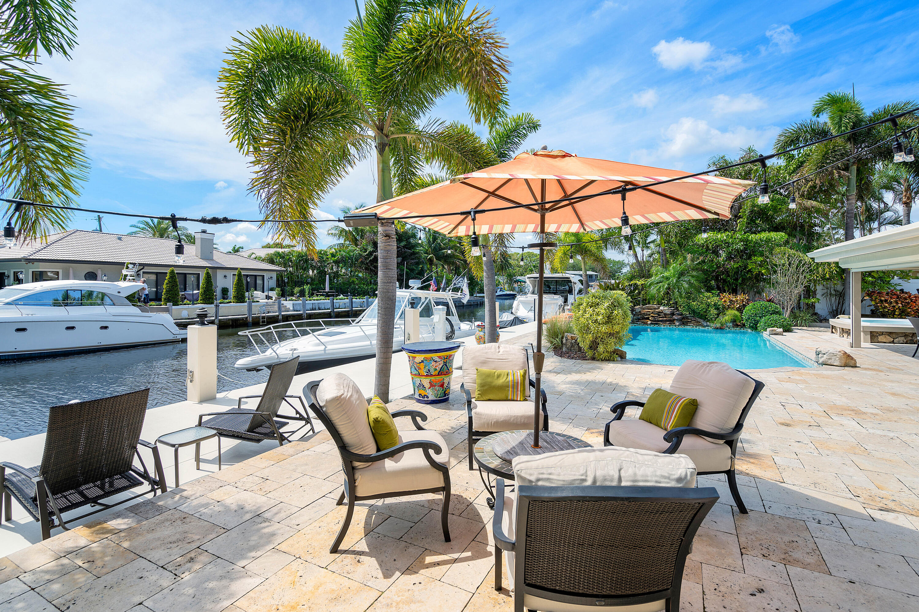 2330 NE 48TH, Lighthouse Point FL 33064