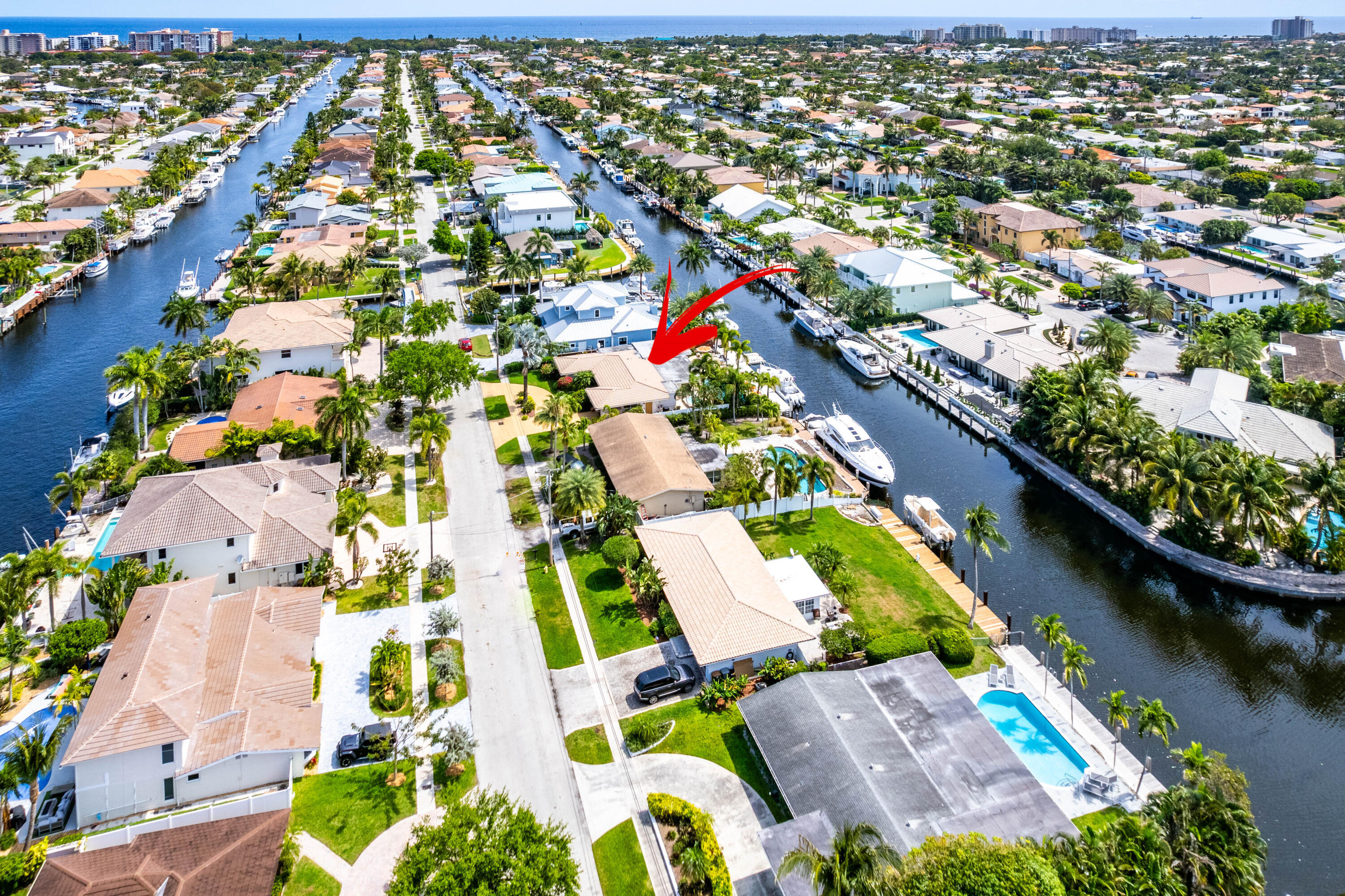 2330 NE 48TH, Lighthouse Point FL 33064