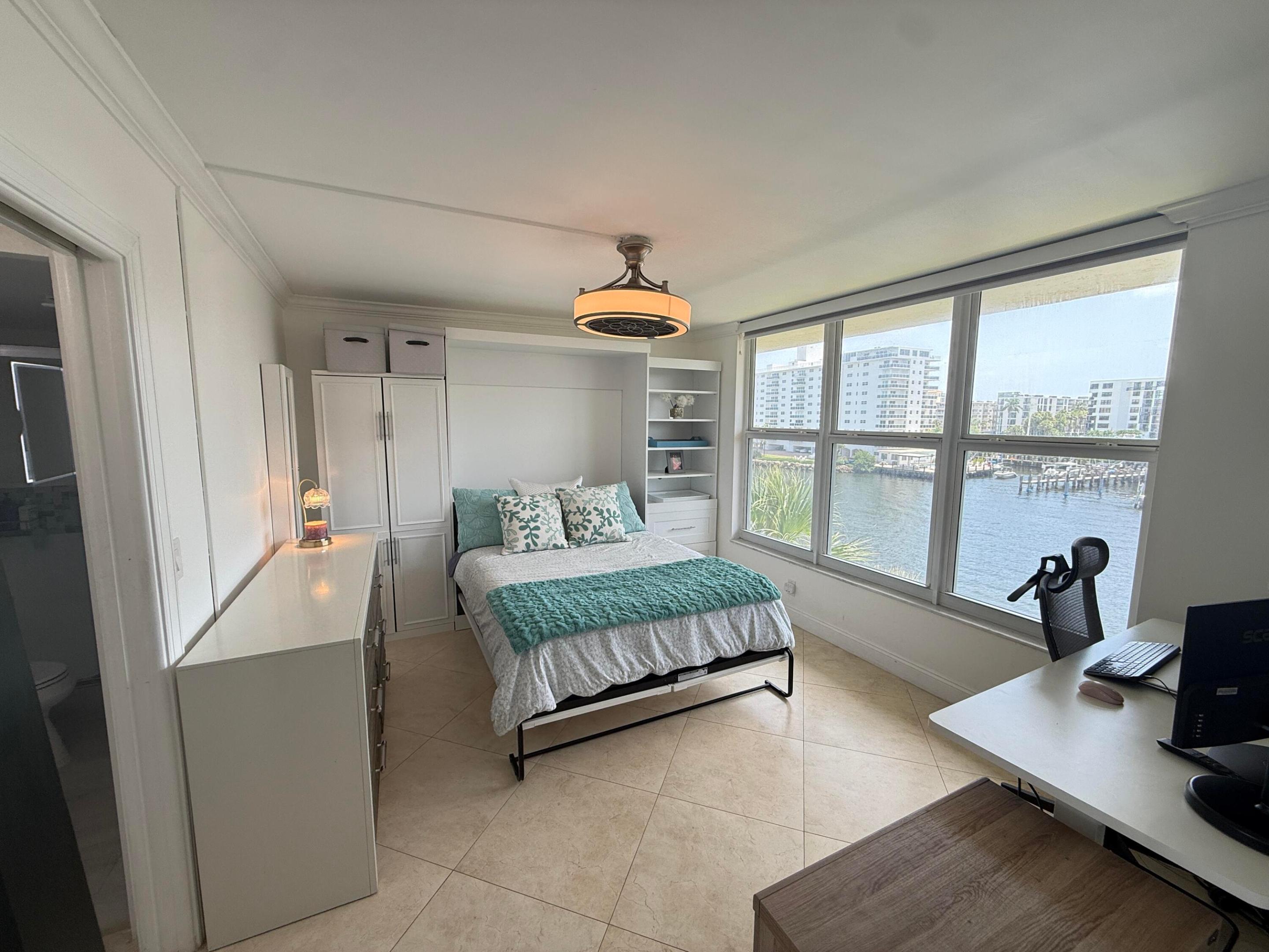3180 NE 48TH #406, Lighthouse Point FL 33064