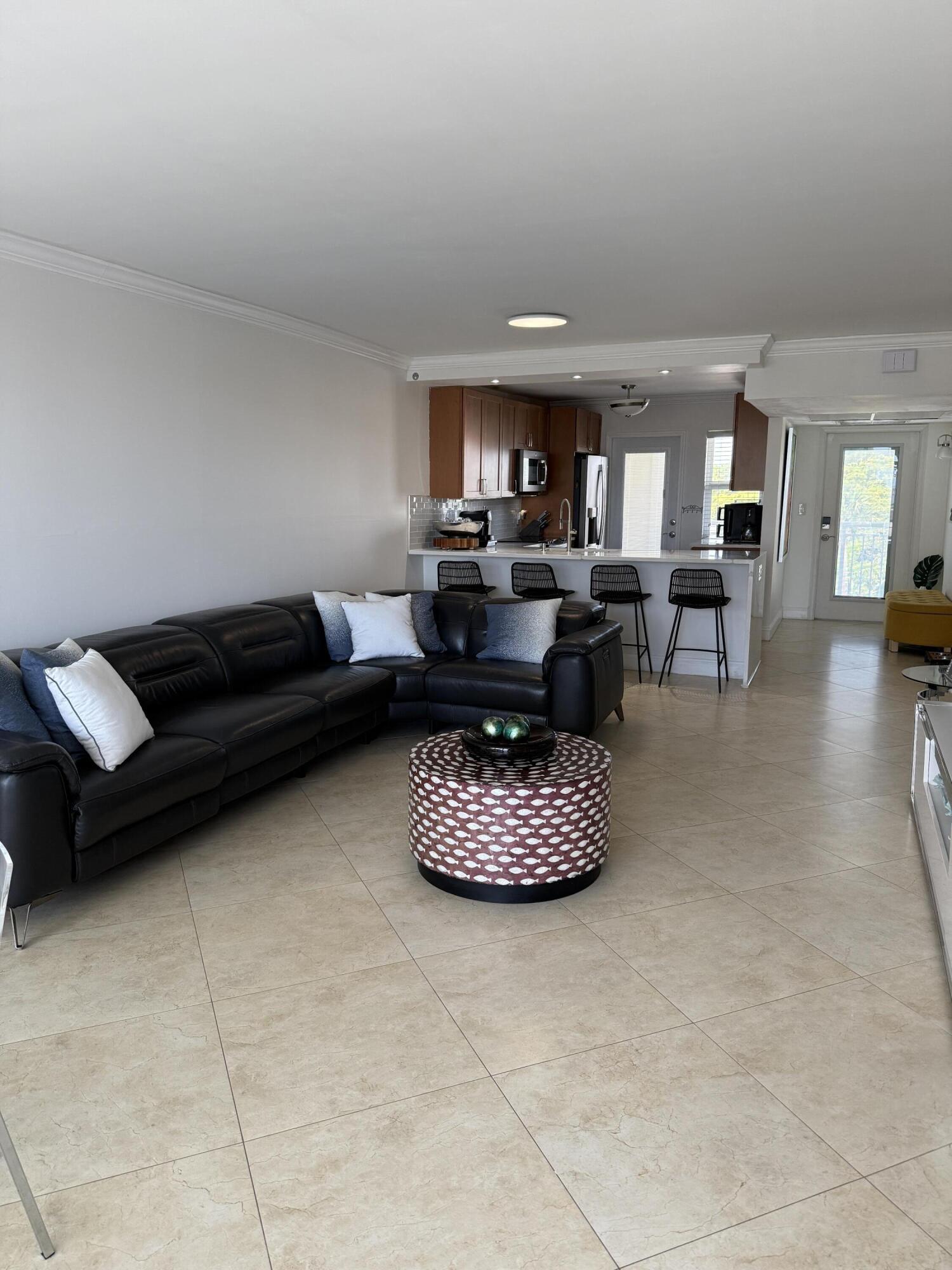 3180 NE 48TH #406, Lighthouse Point FL 33064