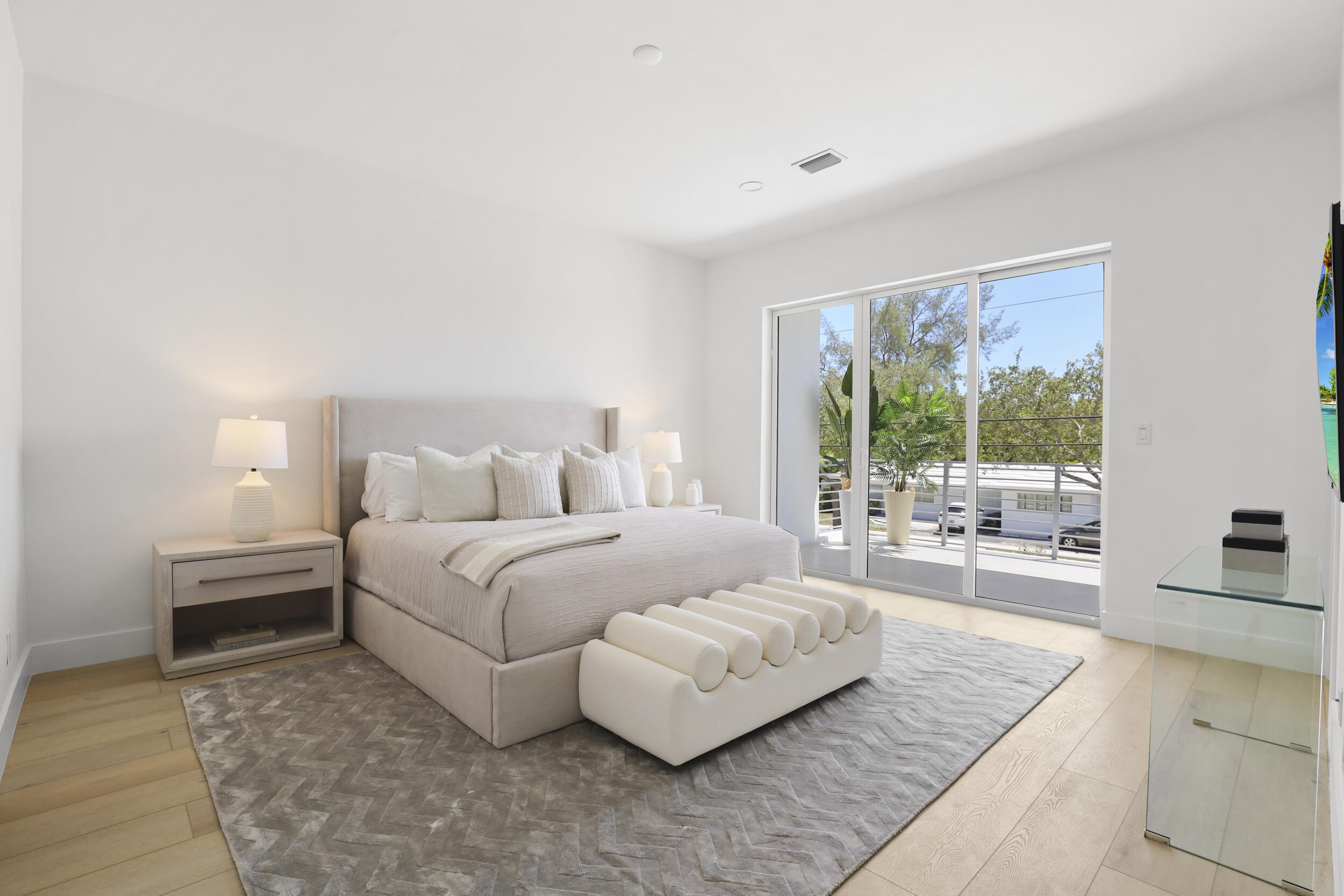 1807 NE 13 #1807, Fort Lauderdale FL 33304