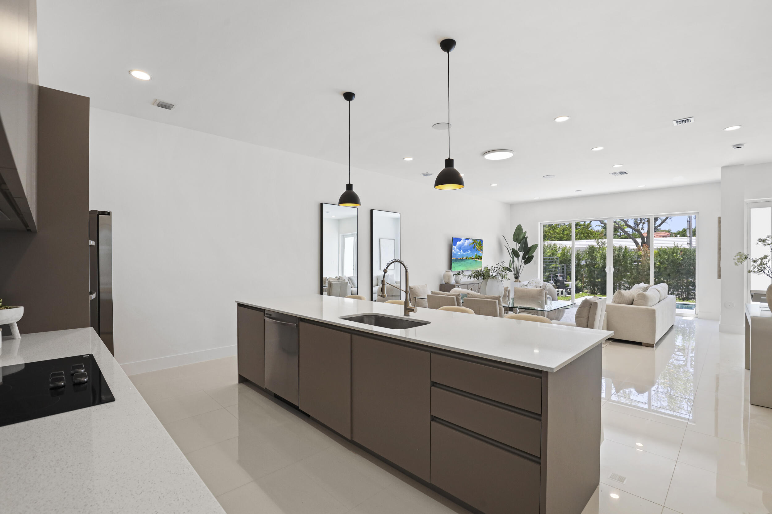 1807 NE 13 #1807, Fort Lauderdale FL 33304