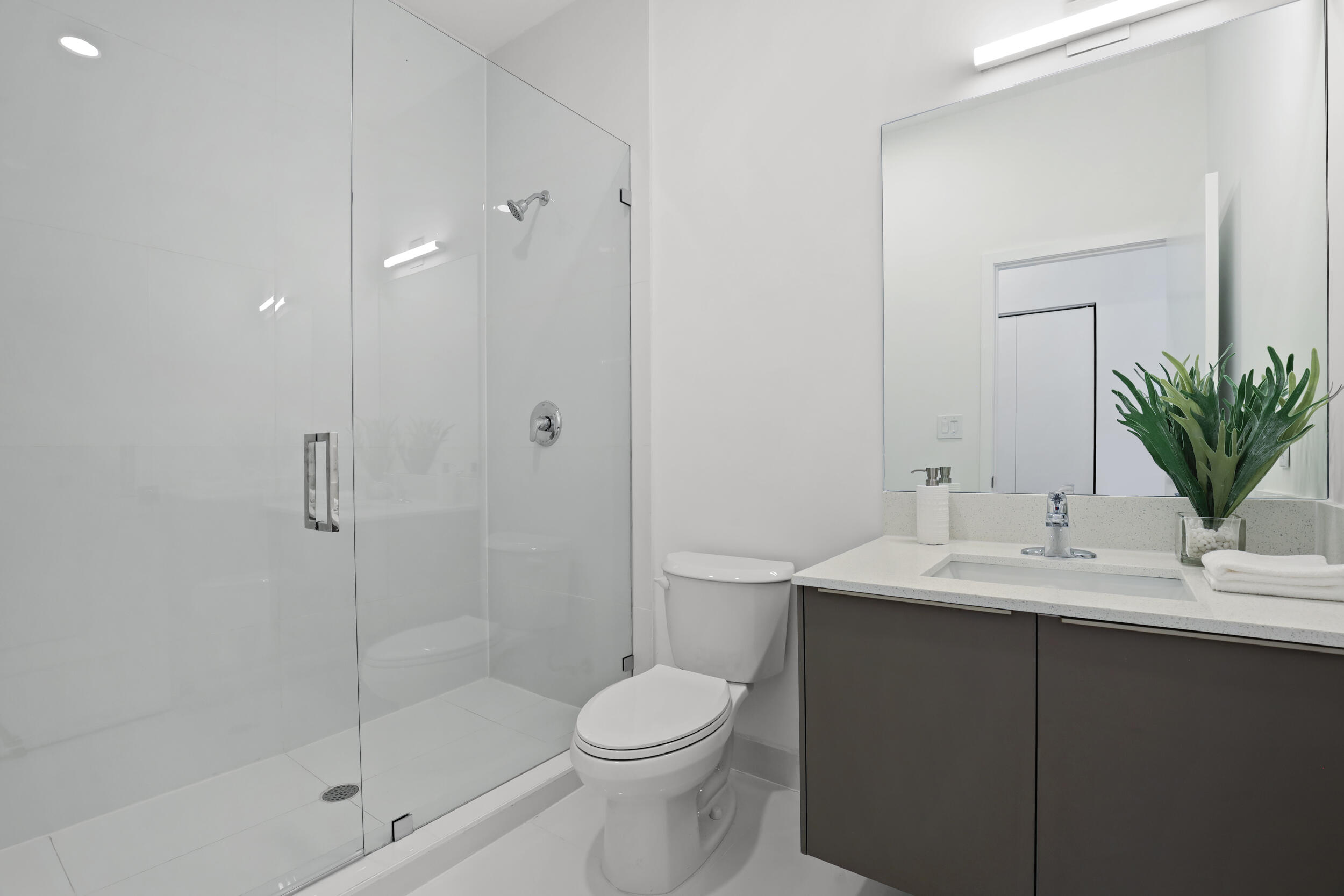 1807 NE 13 #1807, Fort Lauderdale FL 33304