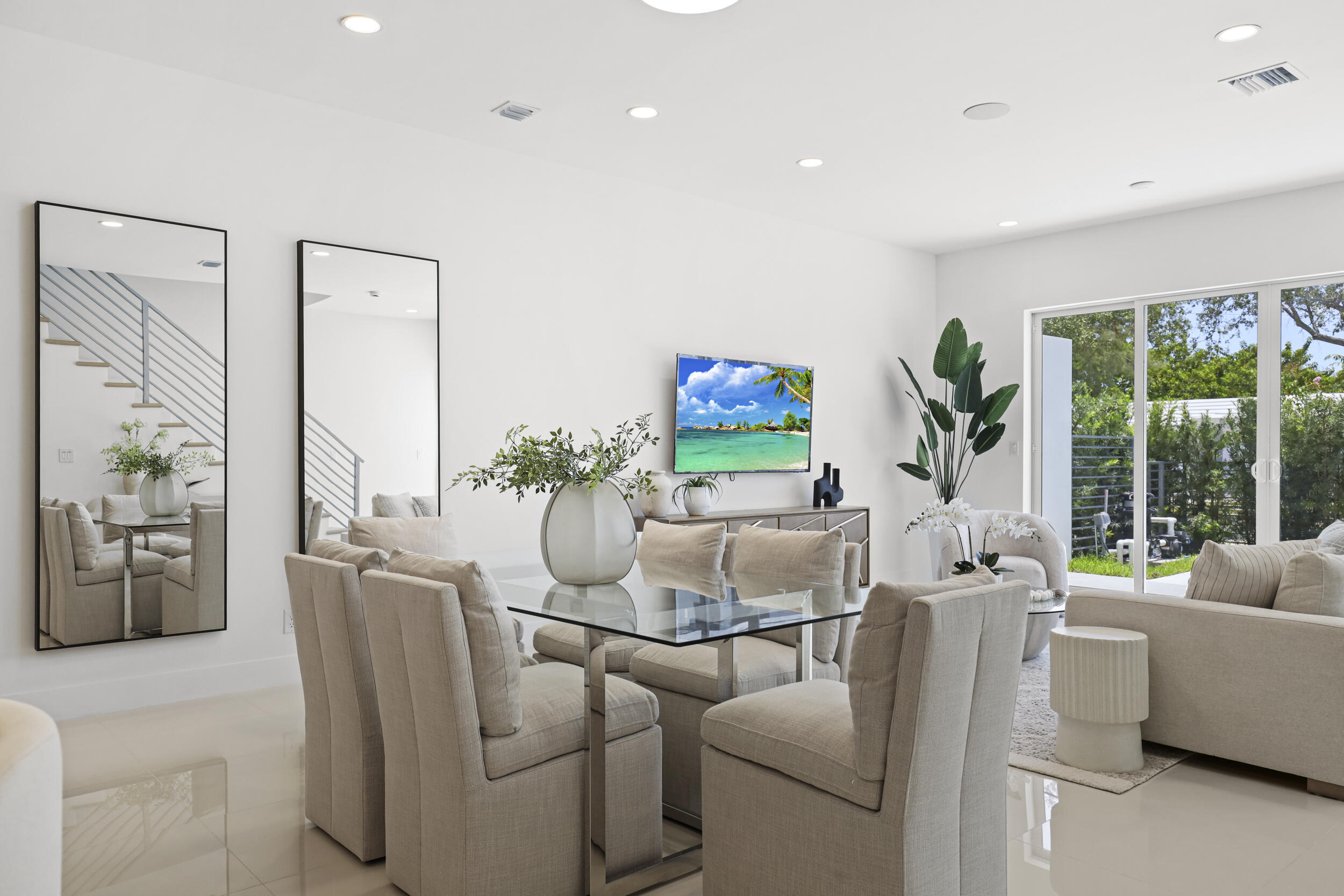1807 NE 13 #1807, Fort Lauderdale FL 33304
