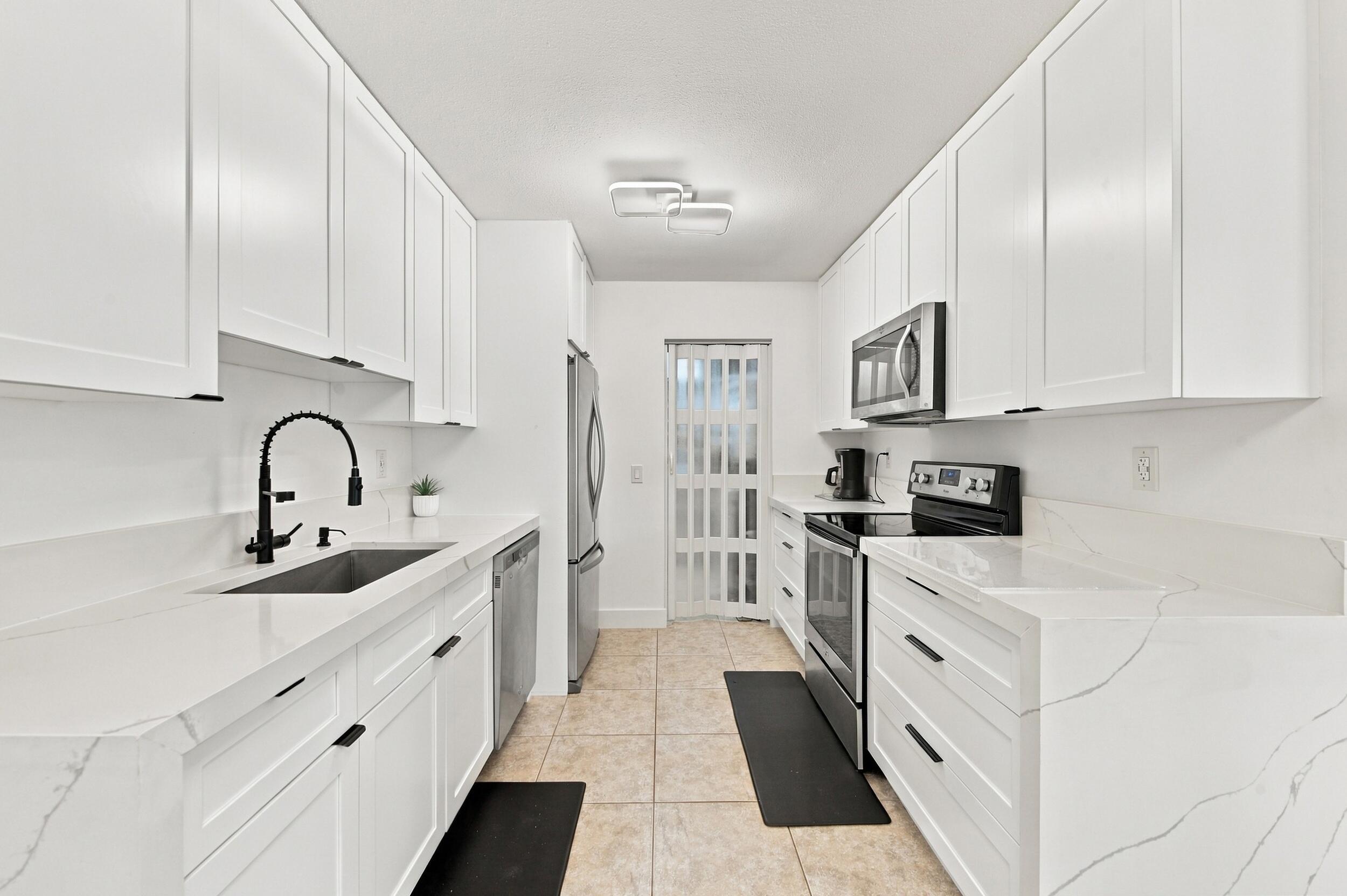 4999 SW 6TH, Margate FL 33068