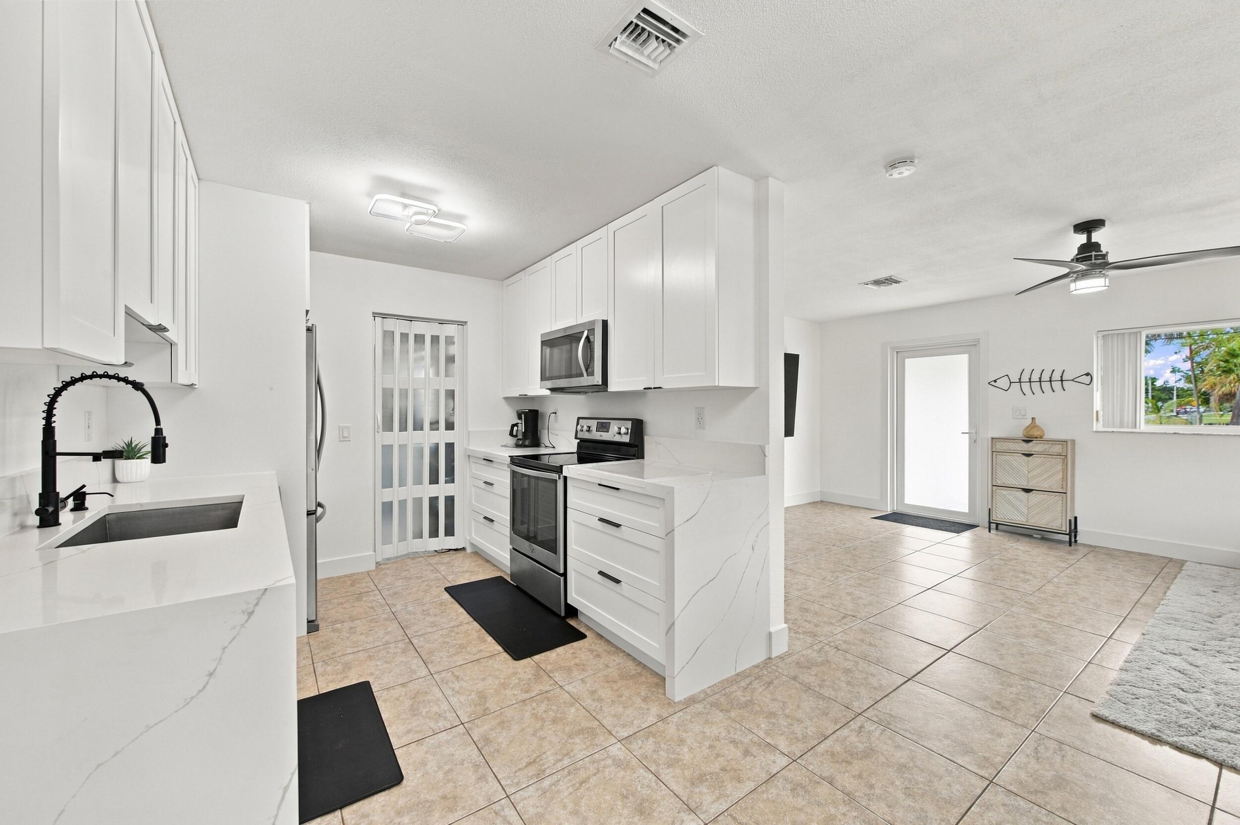 4999 SW 6TH, Margate FL 33068