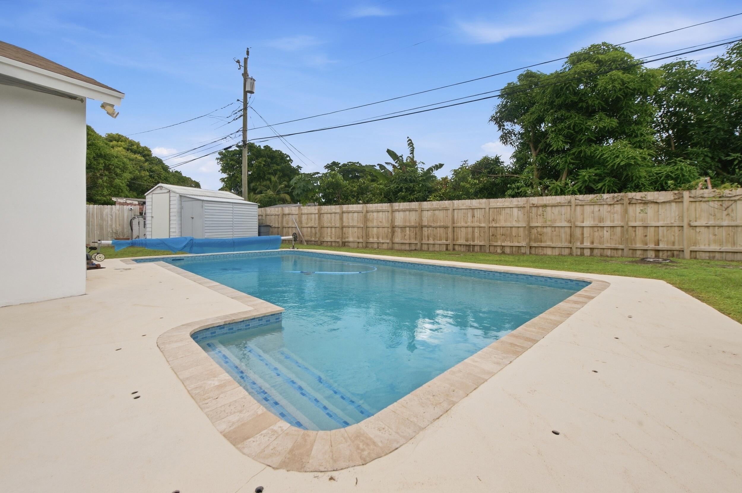 4999 SW 6TH, Margate FL 33068
