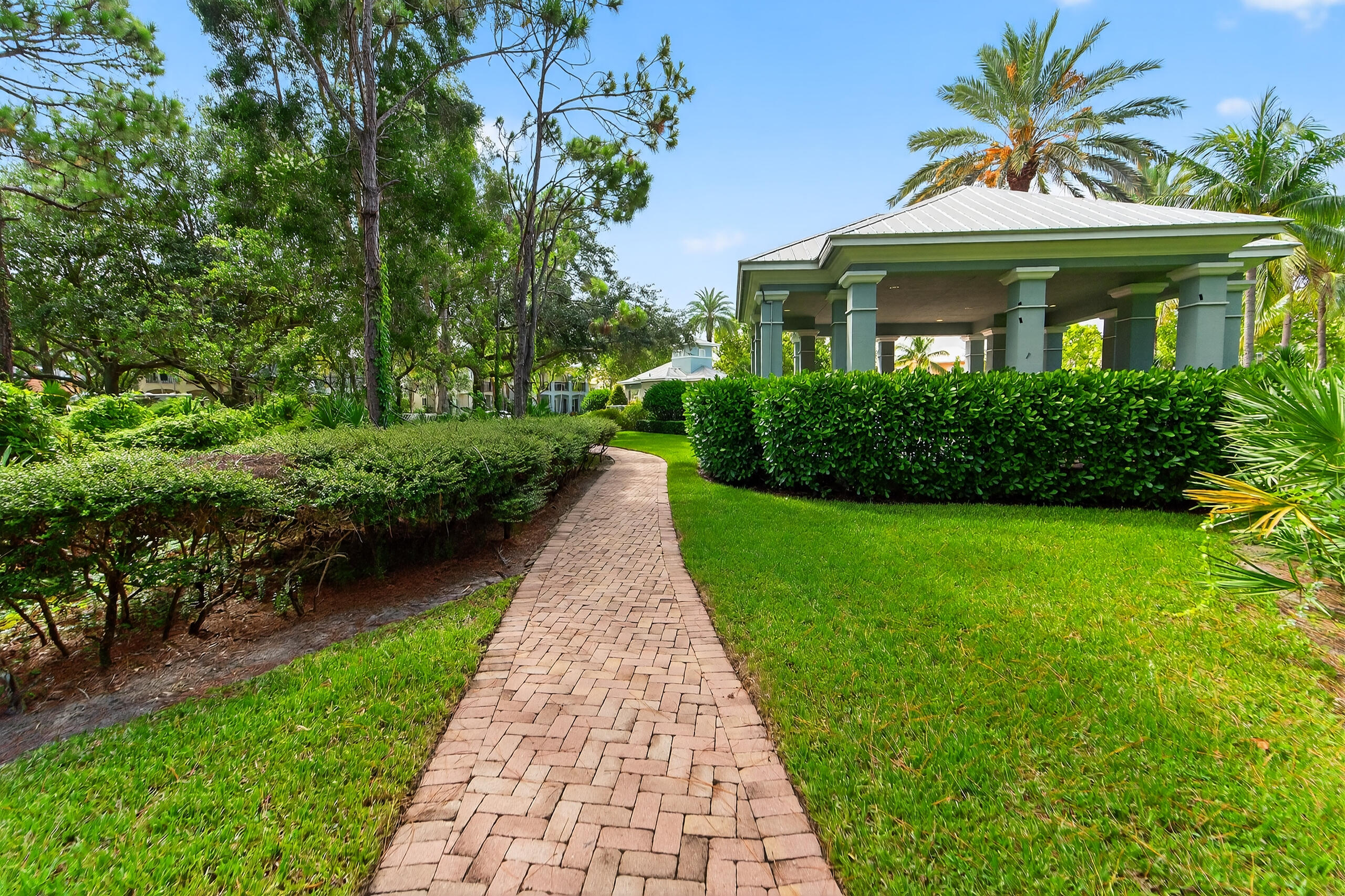 297 E Bay Cedar, Jupiter FL 33458