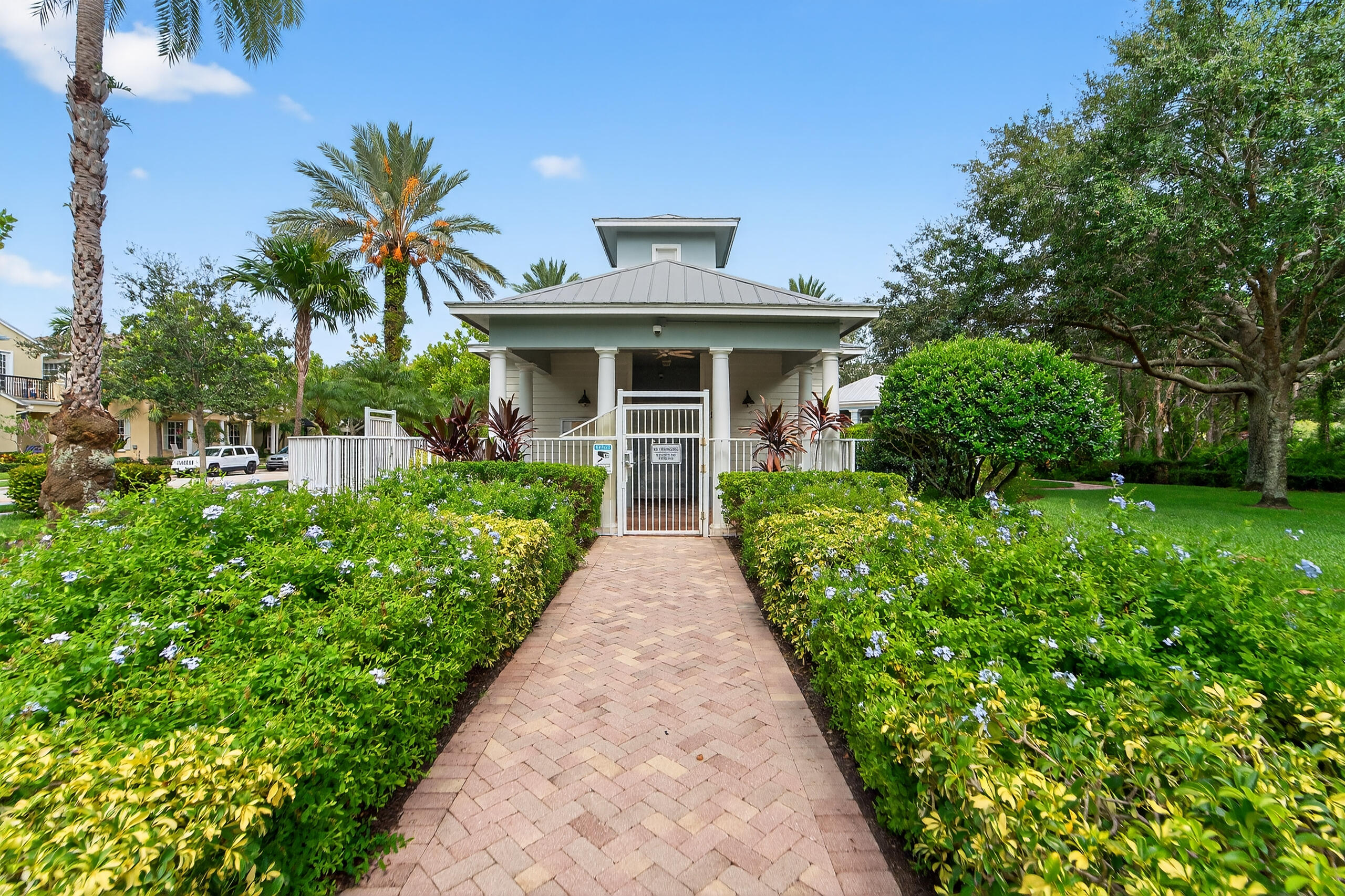 297 E Bay Cedar, Jupiter FL 33458