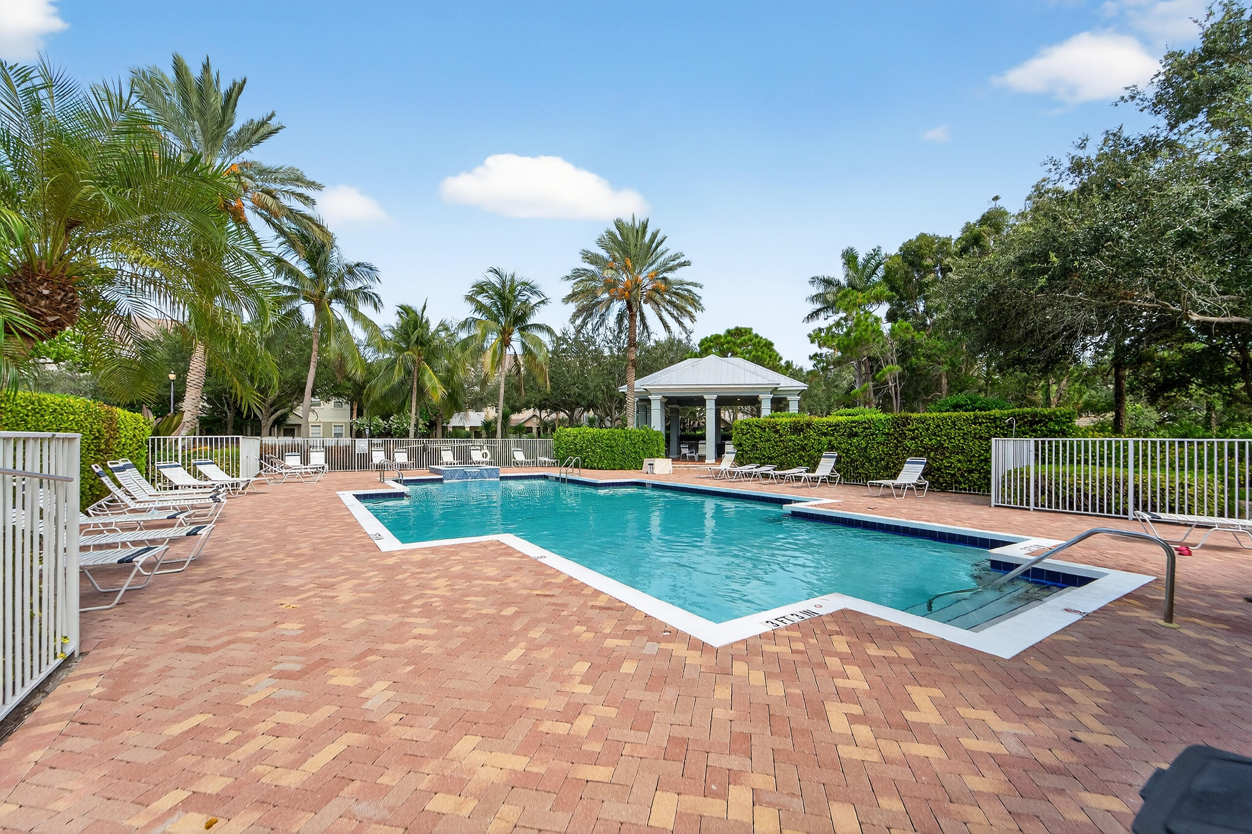 297 E Bay Cedar, Jupiter FL 33458