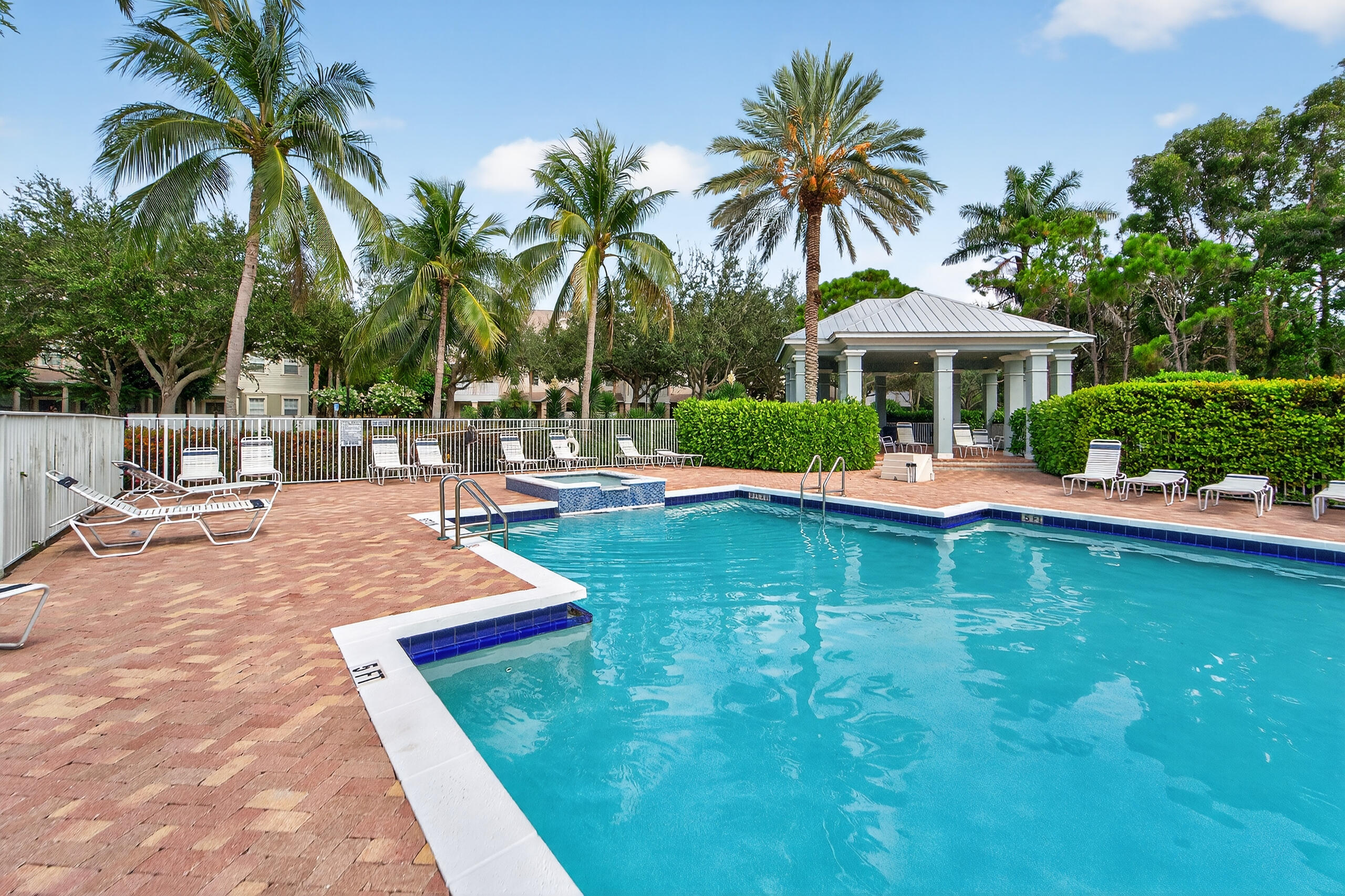 297 E Bay Cedar, Jupiter FL 33458