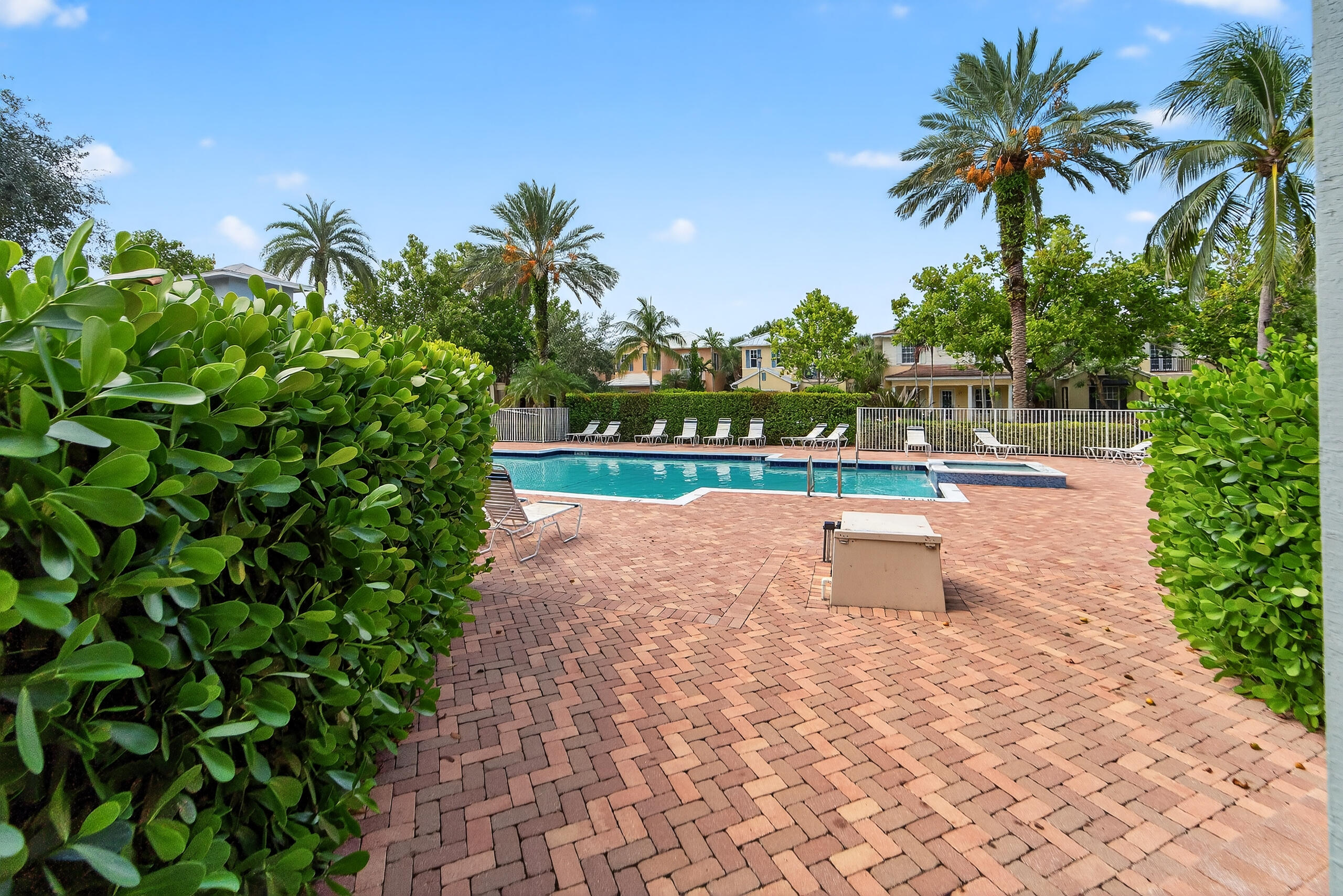 297 E Bay Cedar, Jupiter FL 33458