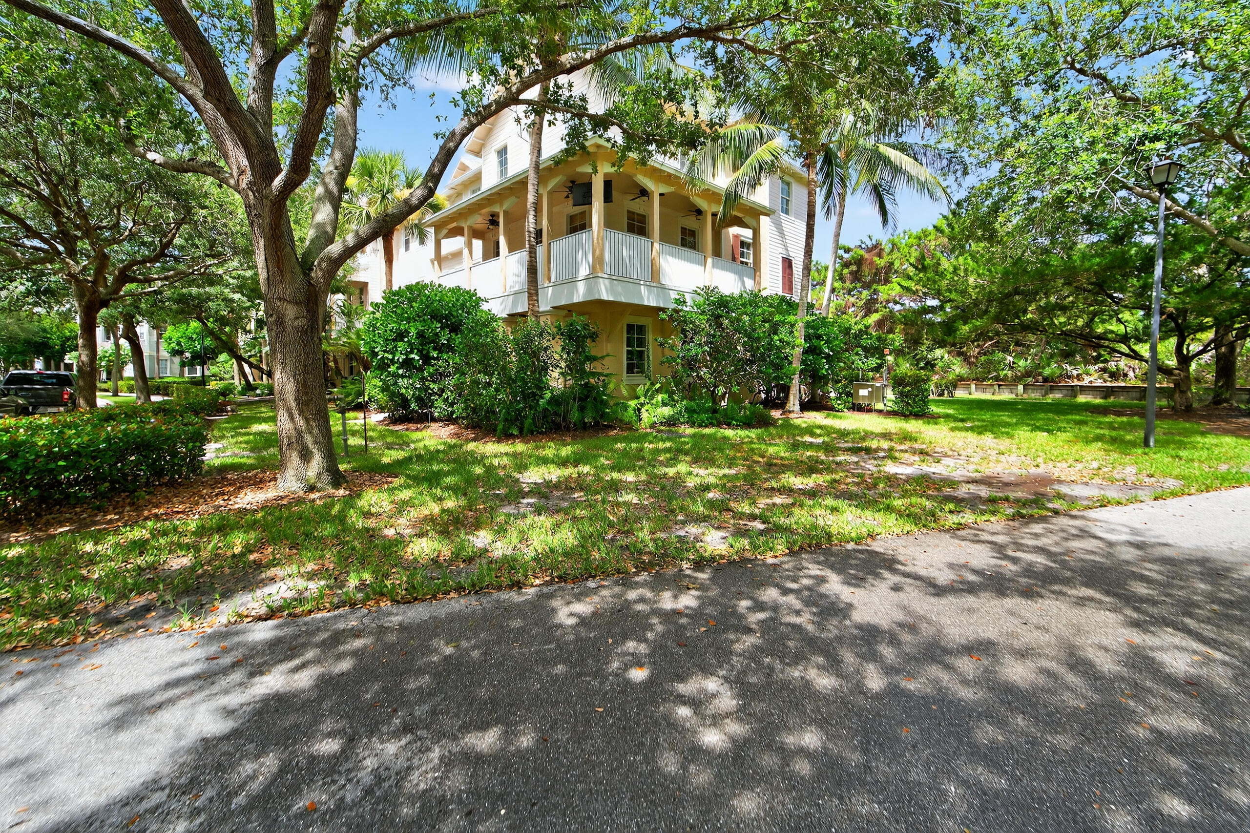297 E Bay Cedar, Jupiter FL 33458