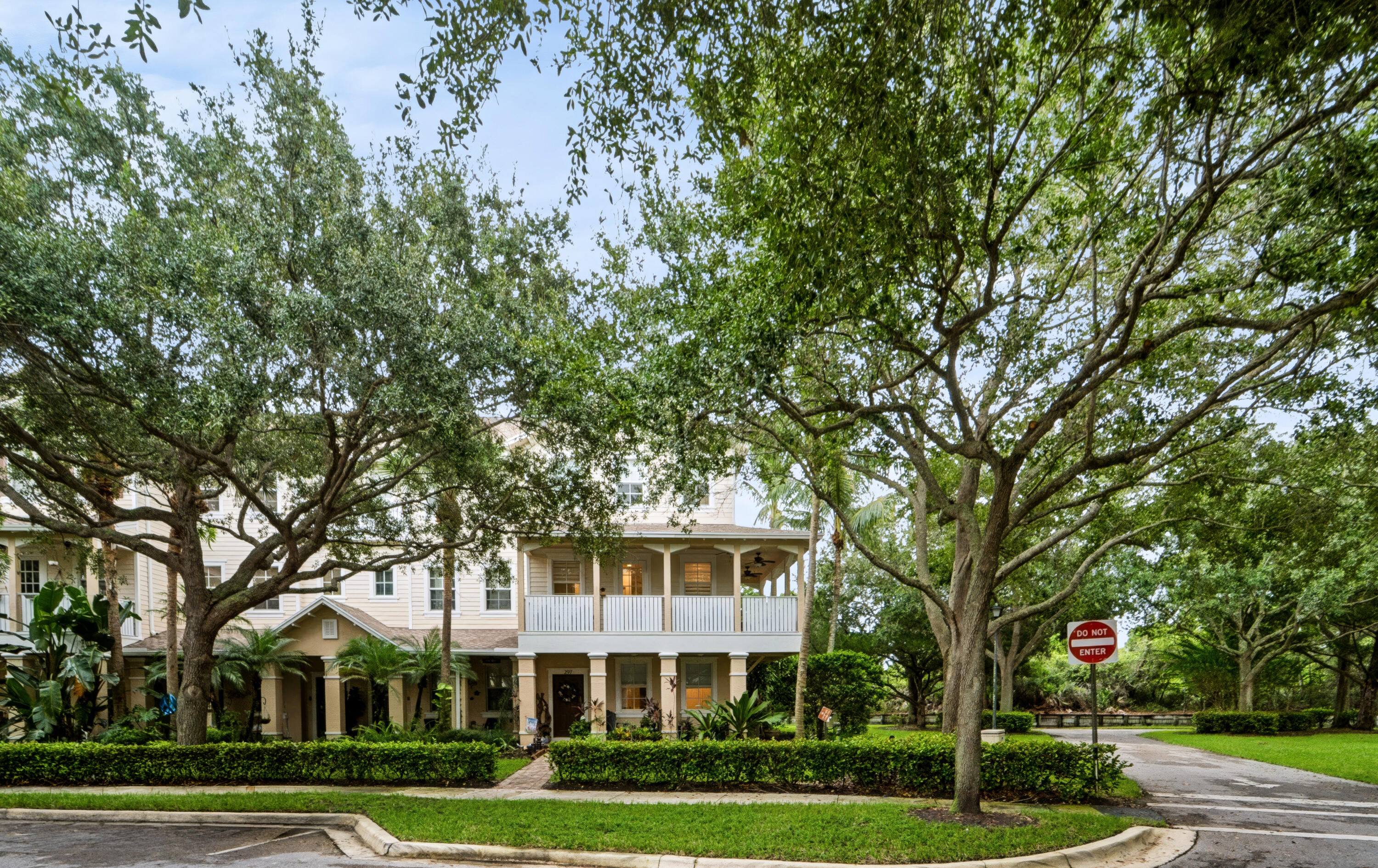 297 E Bay Cedar, Jupiter FL 33458