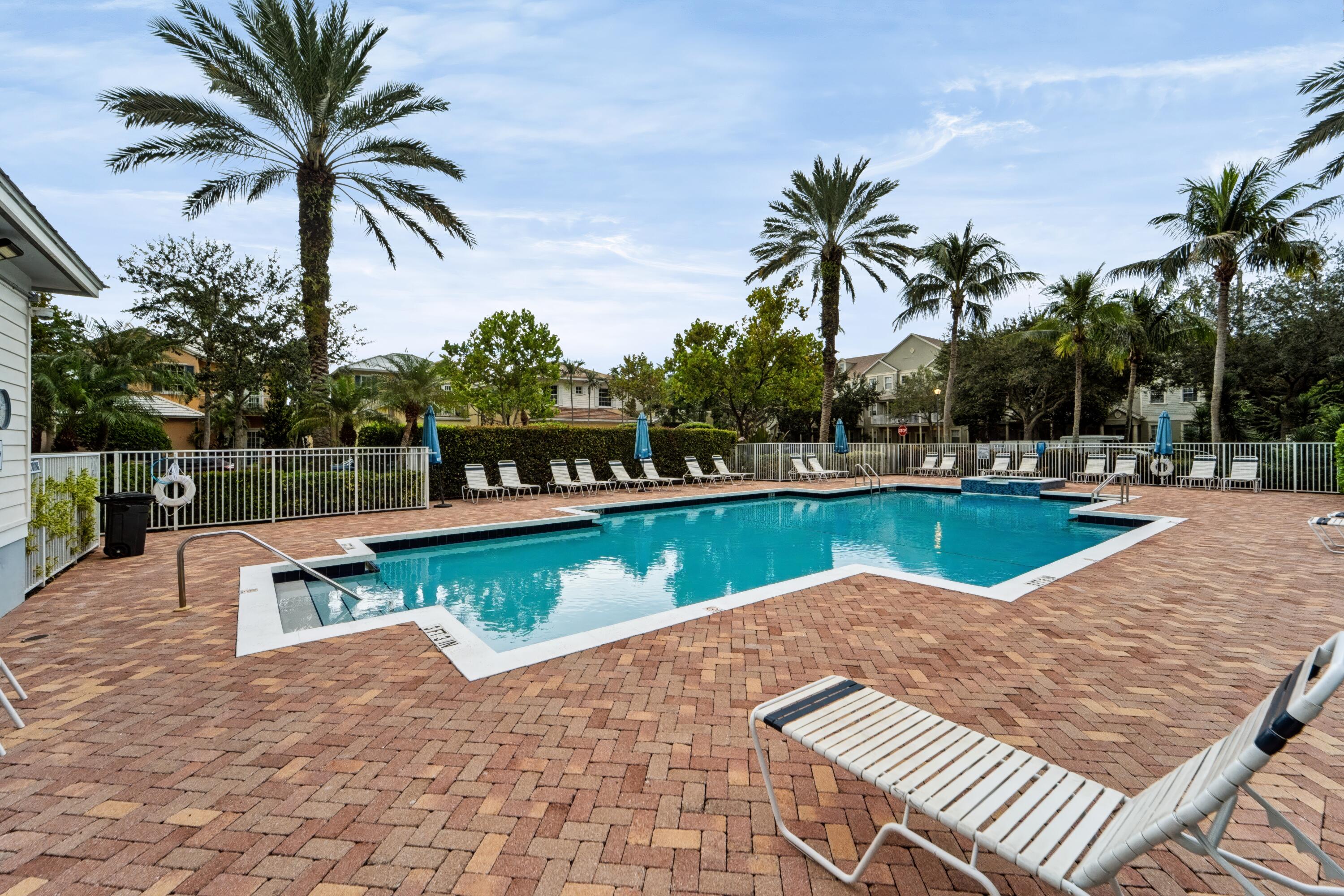 297 E Bay Cedar, Jupiter FL 33458