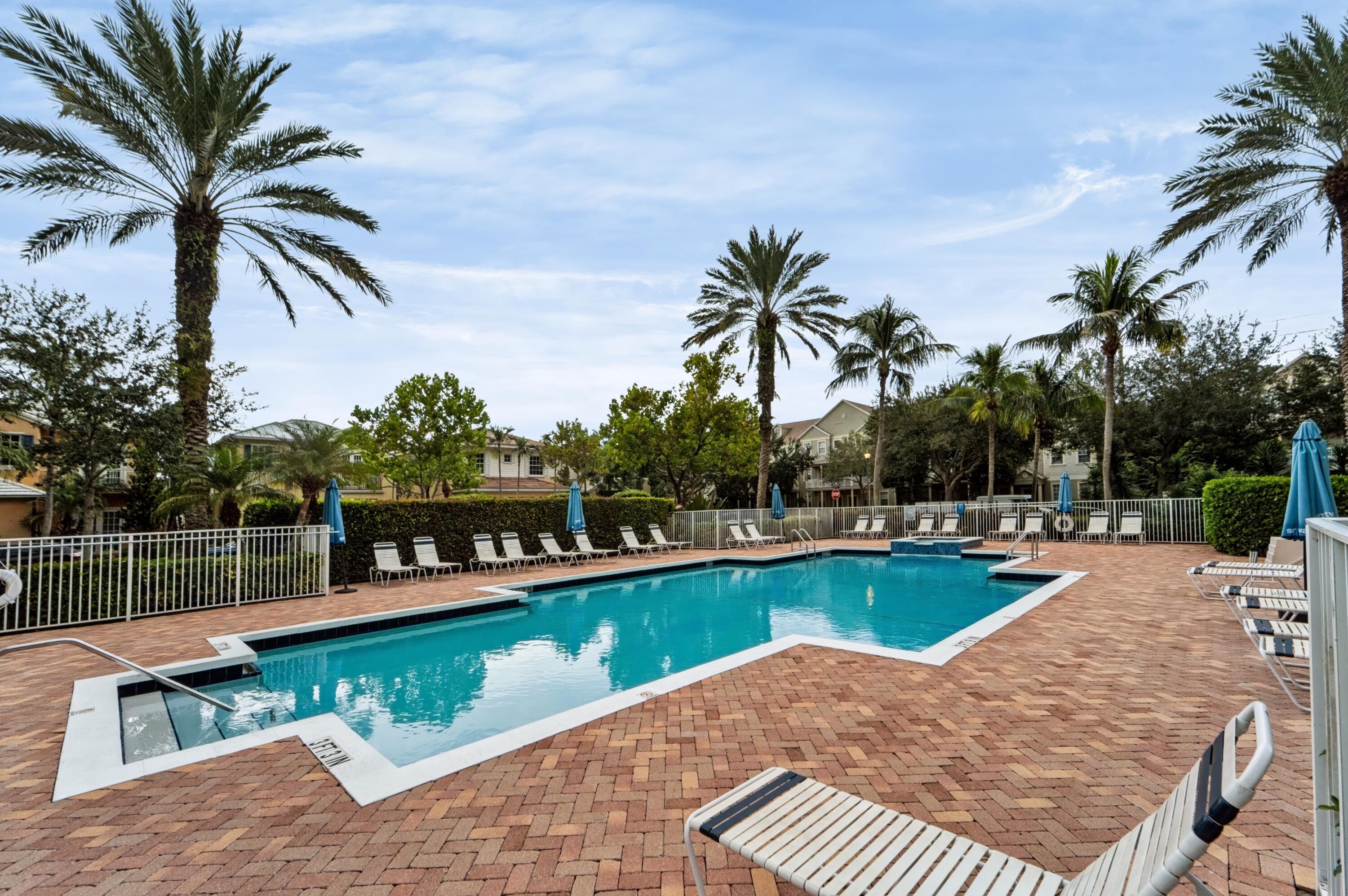 297 E Bay Cedar, Jupiter FL 33458