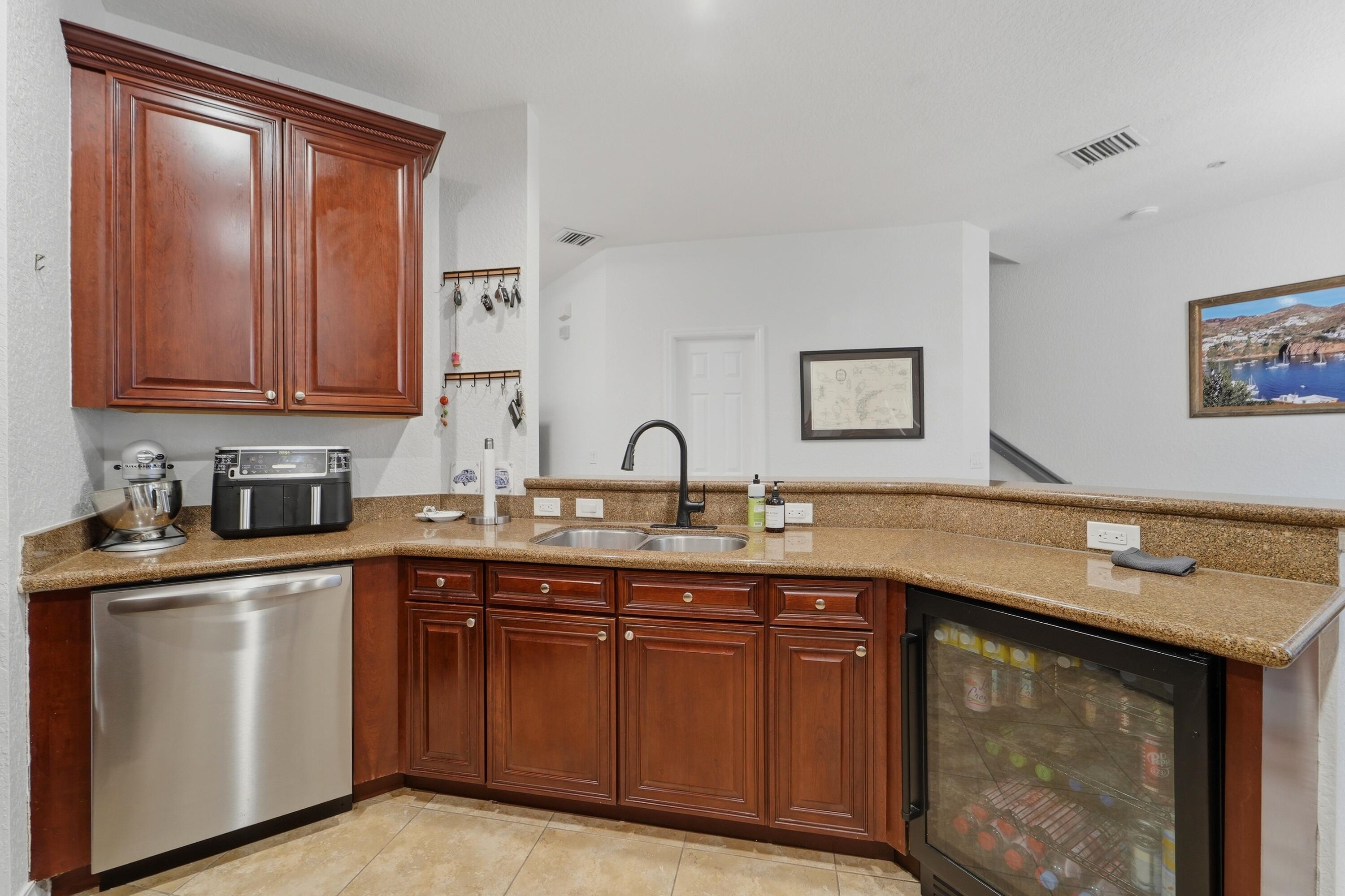 297 E Bay Cedar, Jupiter FL 33458