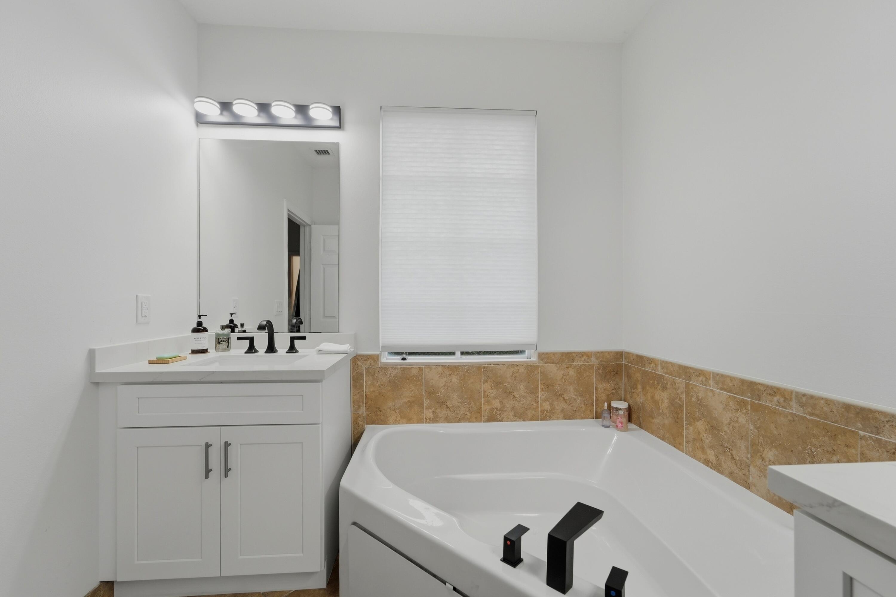 297 E Bay Cedar, Jupiter FL 33458