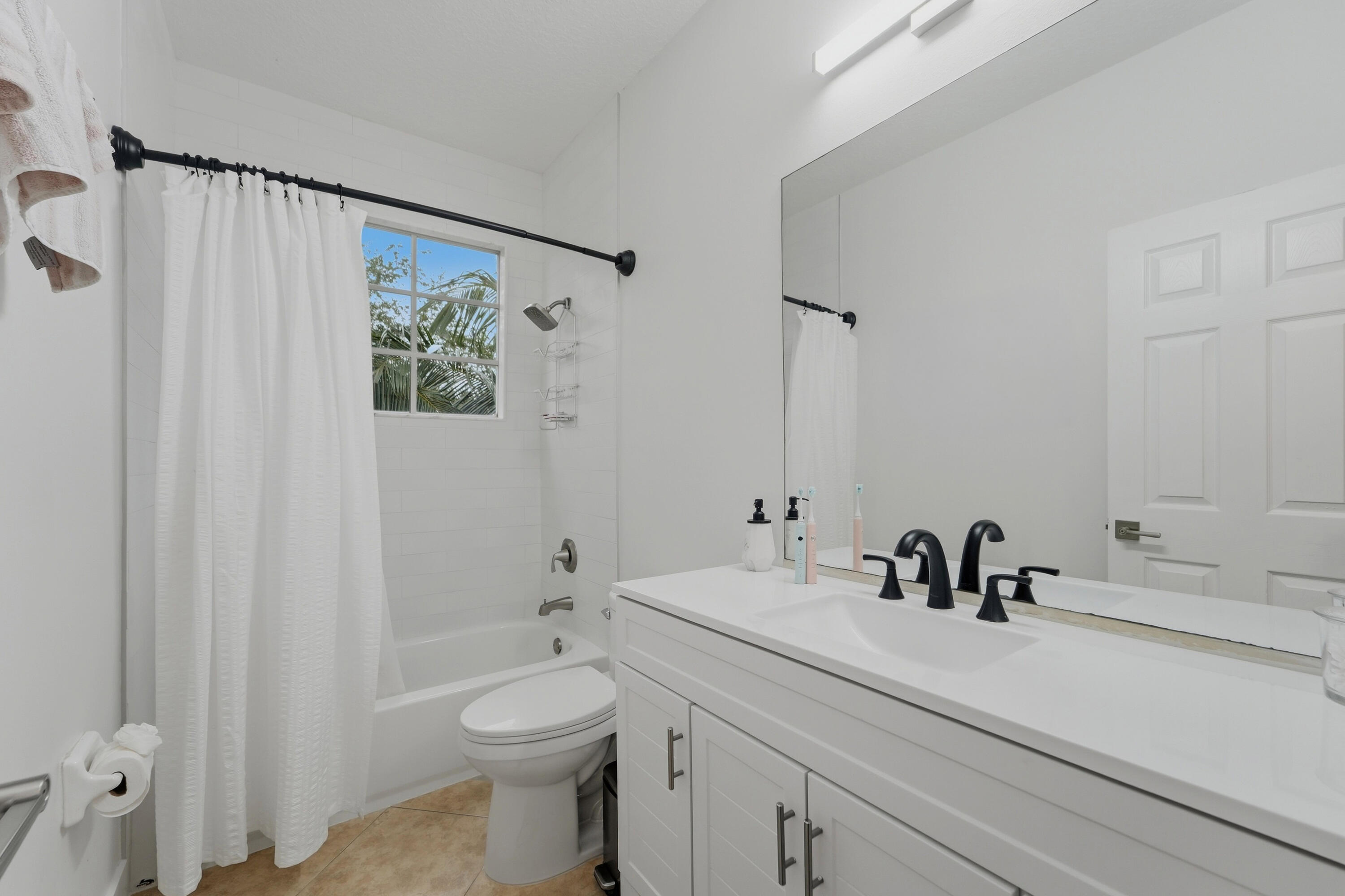 297 E Bay Cedar, Jupiter FL 33458