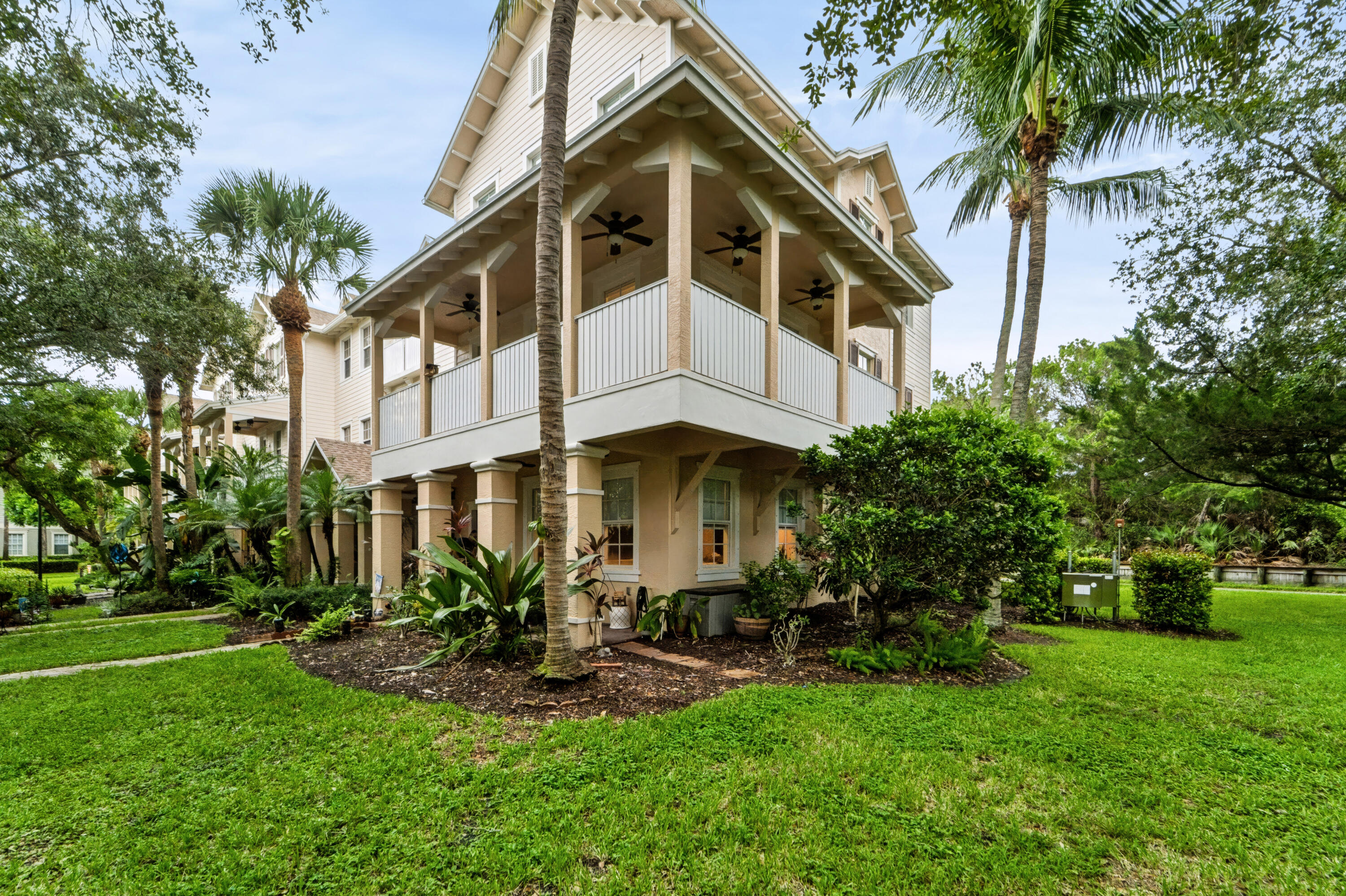 297 E Bay Cedar, Jupiter FL 33458