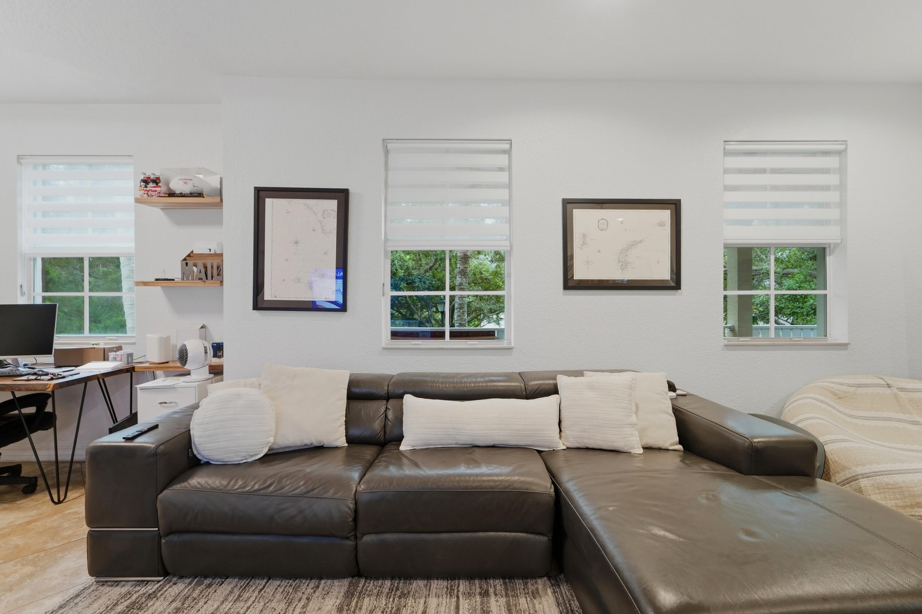 297 E Bay Cedar, Jupiter FL 33458