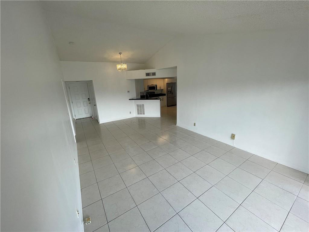 9033 WILES #302, Coral Springs FL 33067