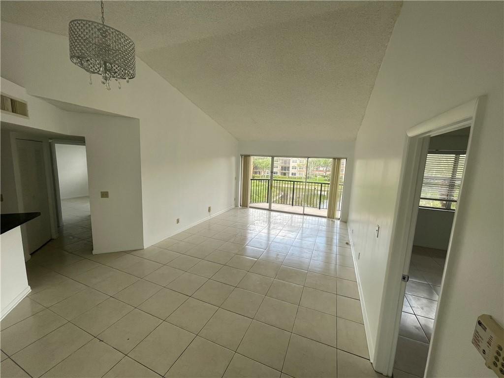 9033 WILES #302, Coral Springs FL 33067