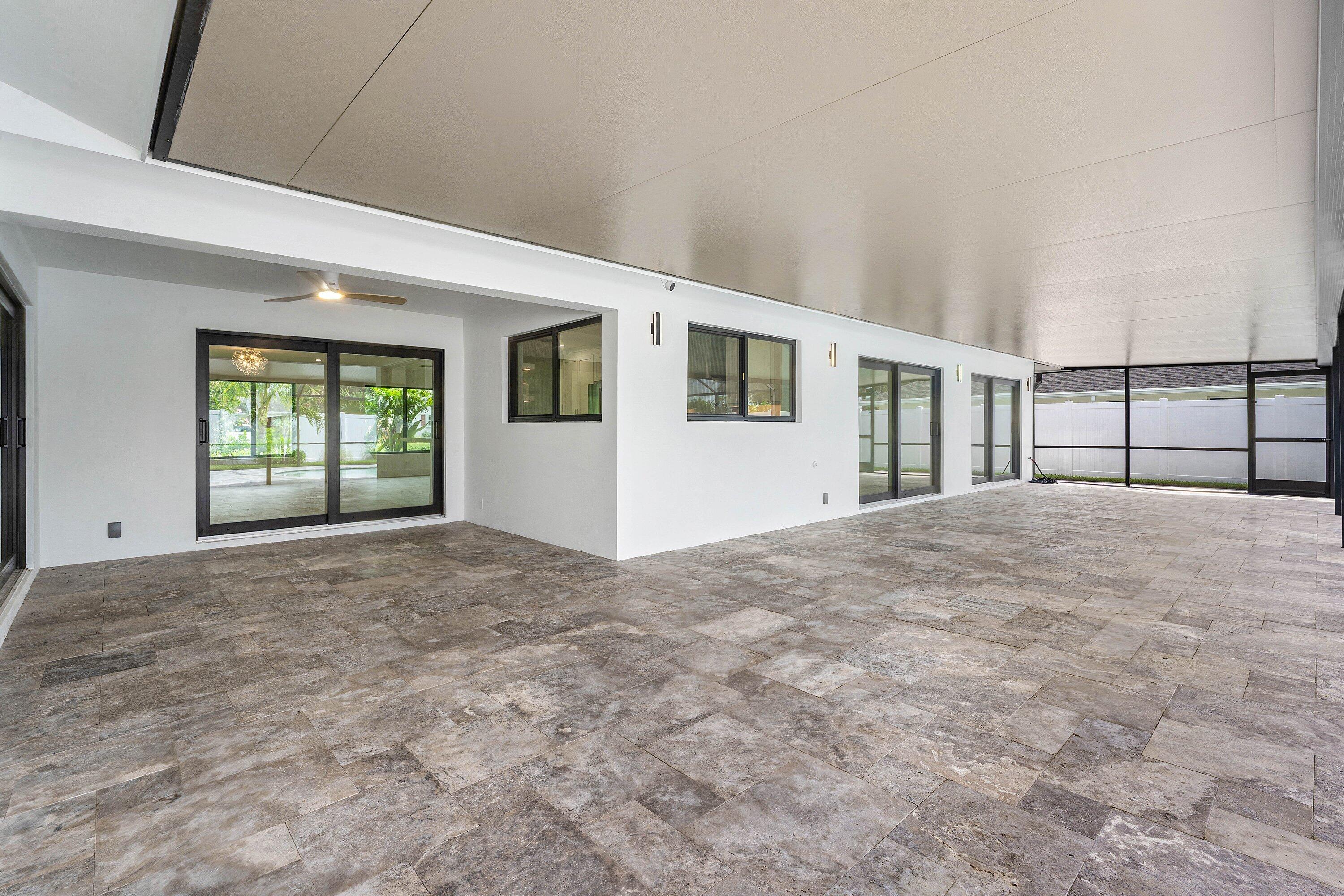 111 FAIRVIEW, Tequesta FL 33469
