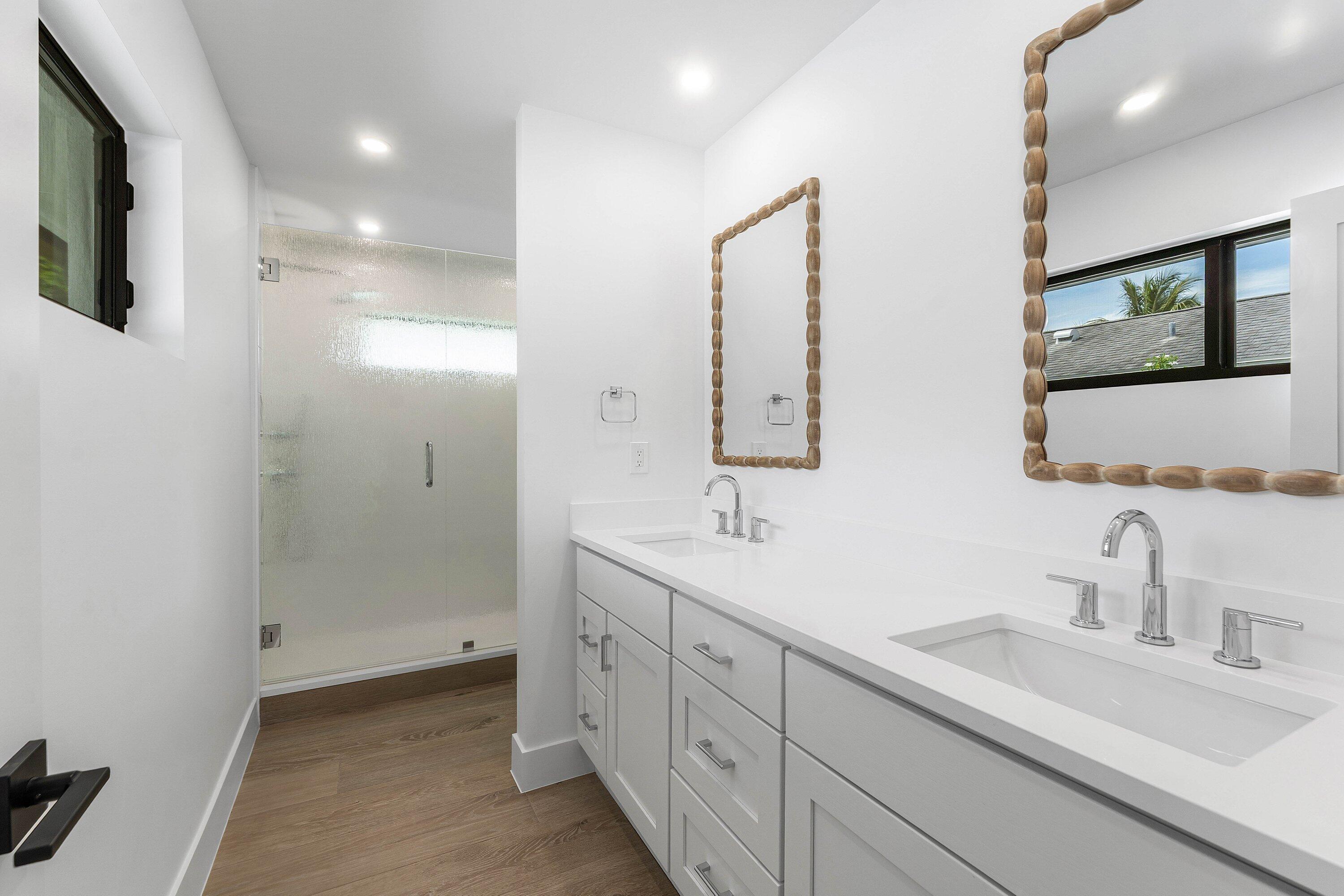 111 FAIRVIEW, Tequesta FL 33469