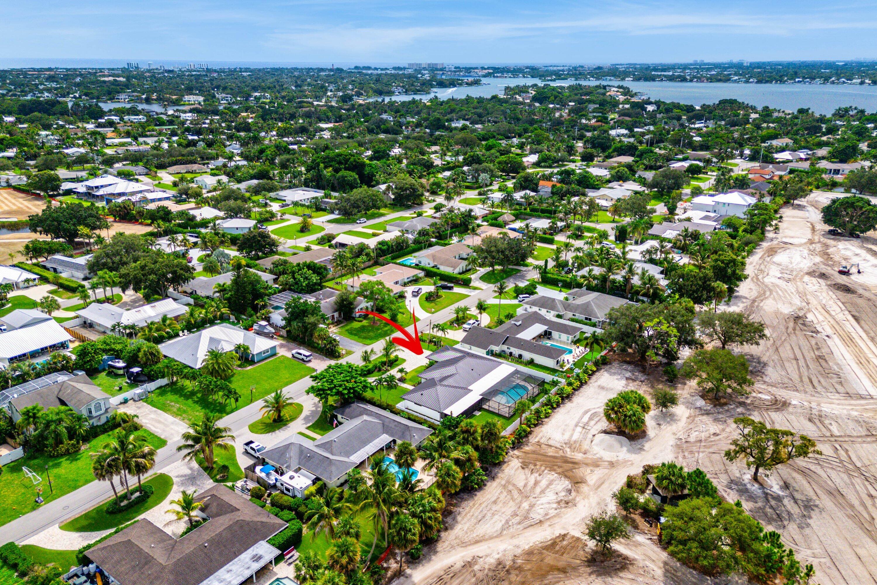 111 FAIRVIEW, Tequesta FL 33469