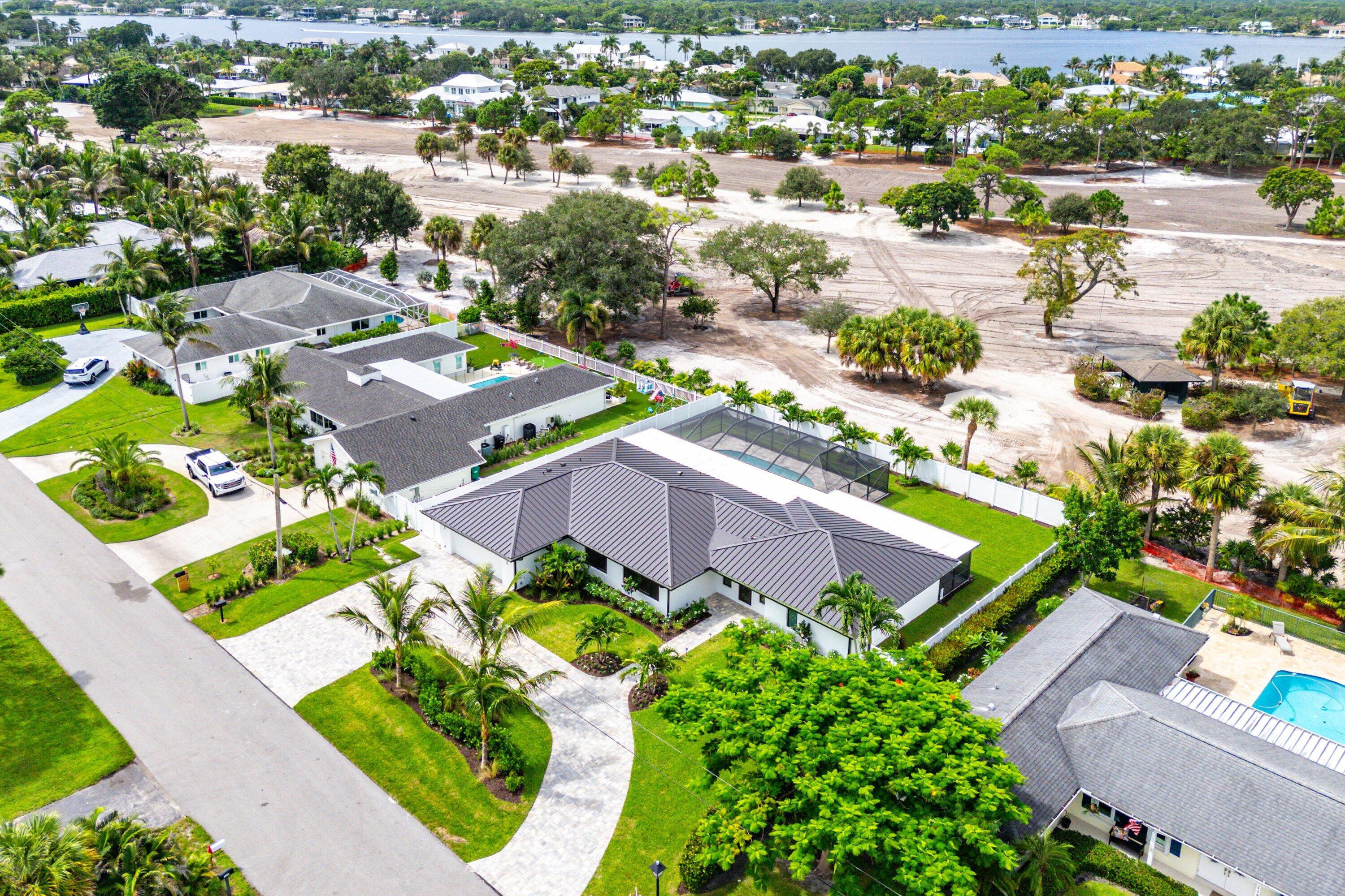 111 FAIRVIEW, Tequesta FL 33469