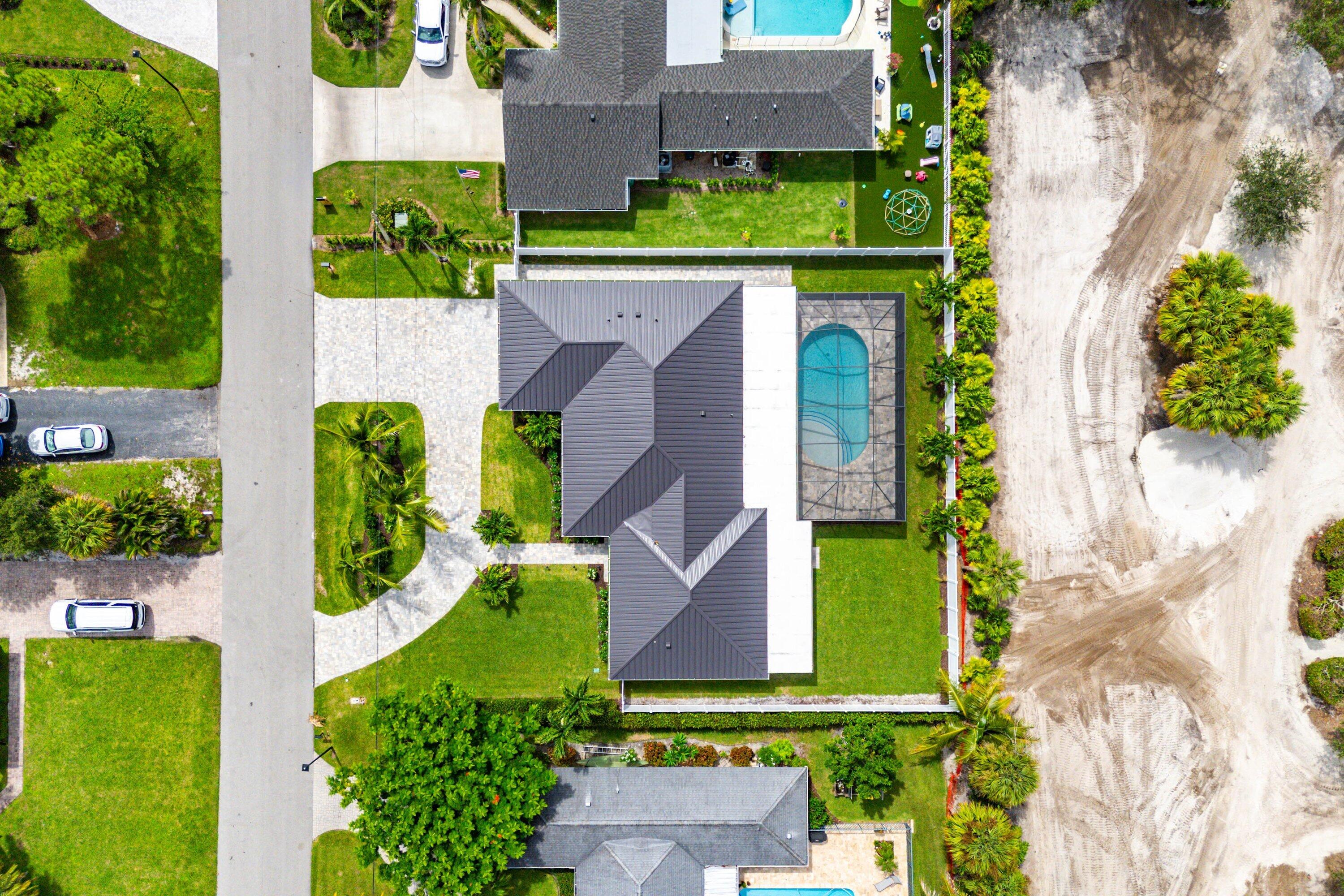 111 FAIRVIEW, Tequesta FL 33469