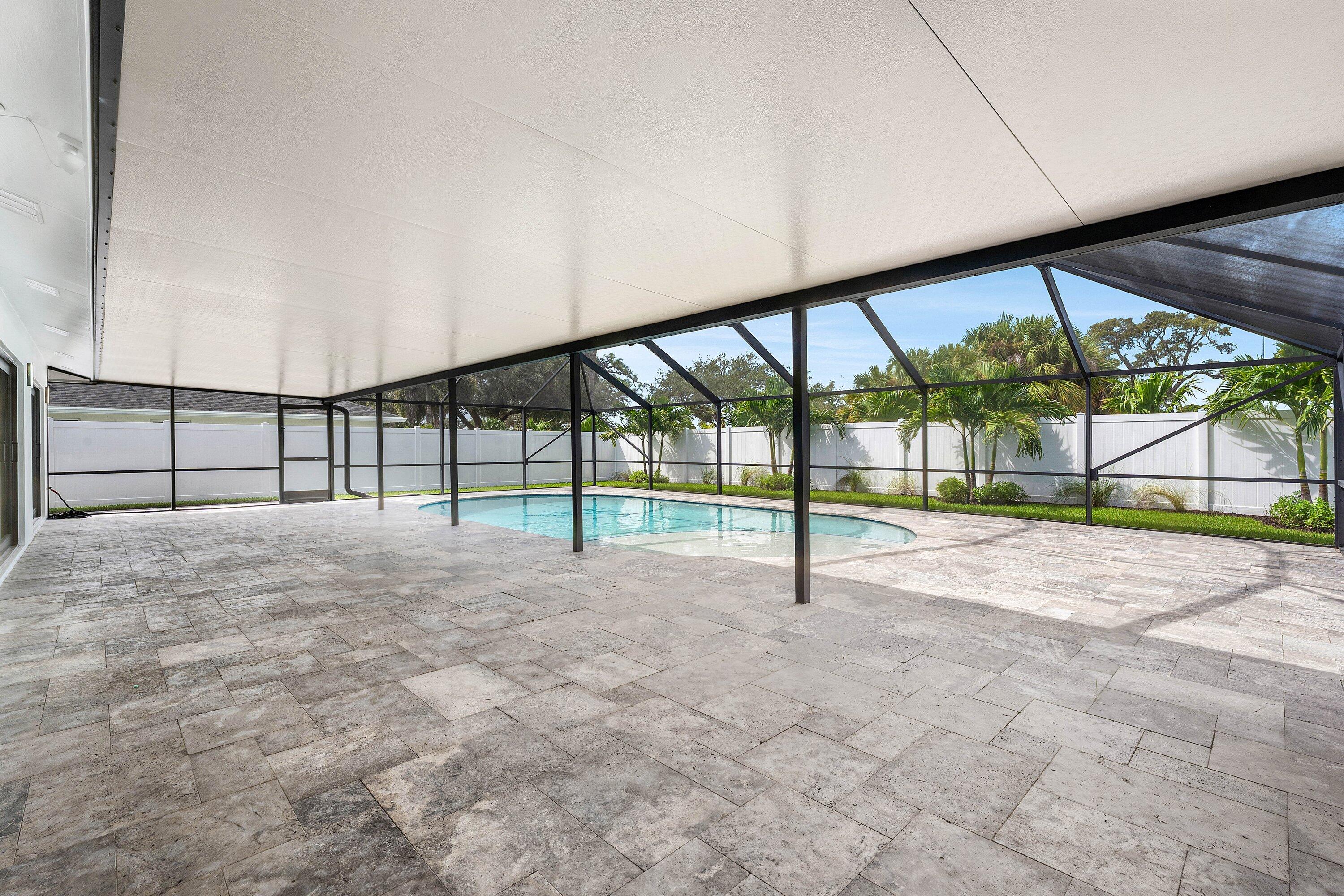 111 FAIRVIEW, Tequesta FL 33469
