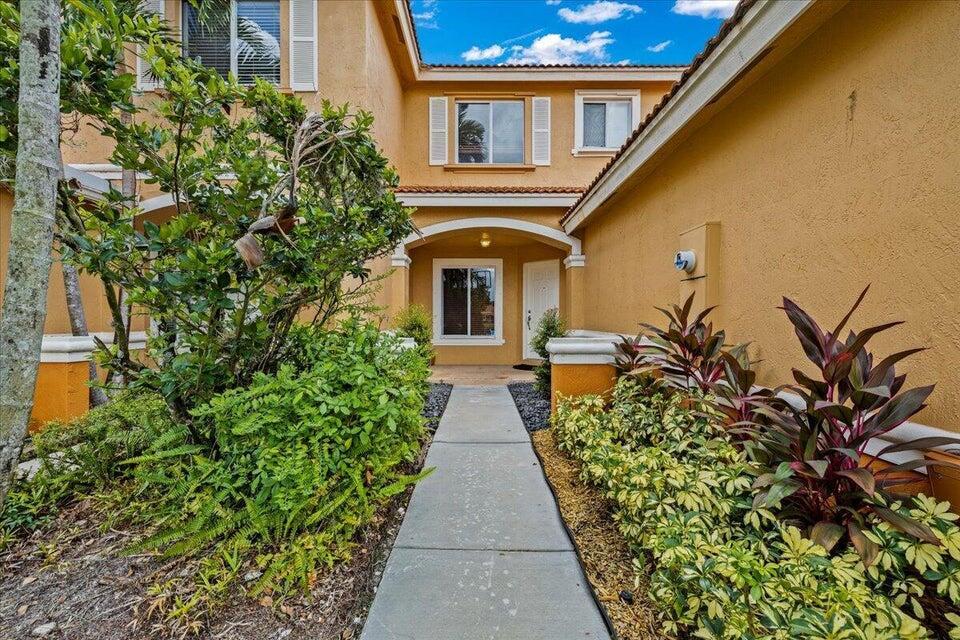 6136 Southard, West Palm Beach FL 33411