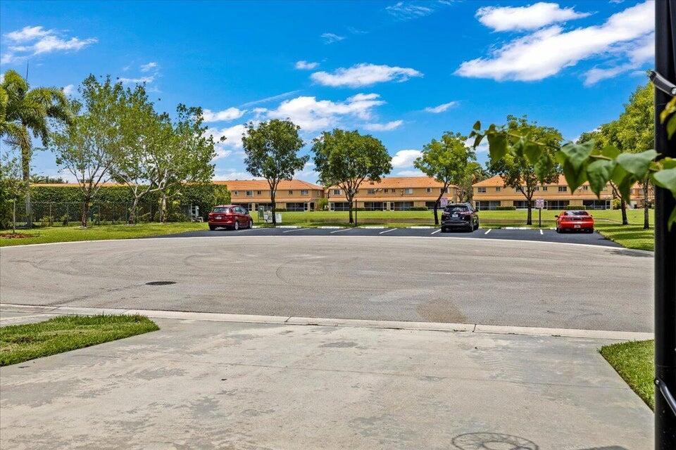 6136 Southard, West Palm Beach FL 33411